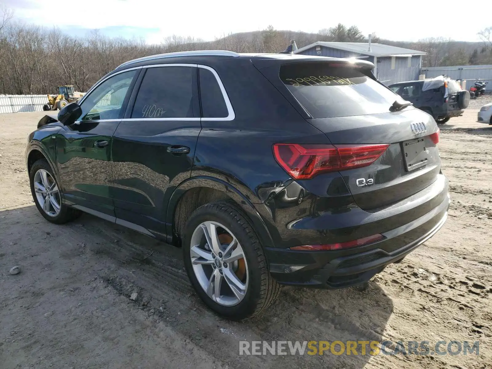 3 Photograph of a damaged car WA1DECF37M1009939 AUDI Q3 2021