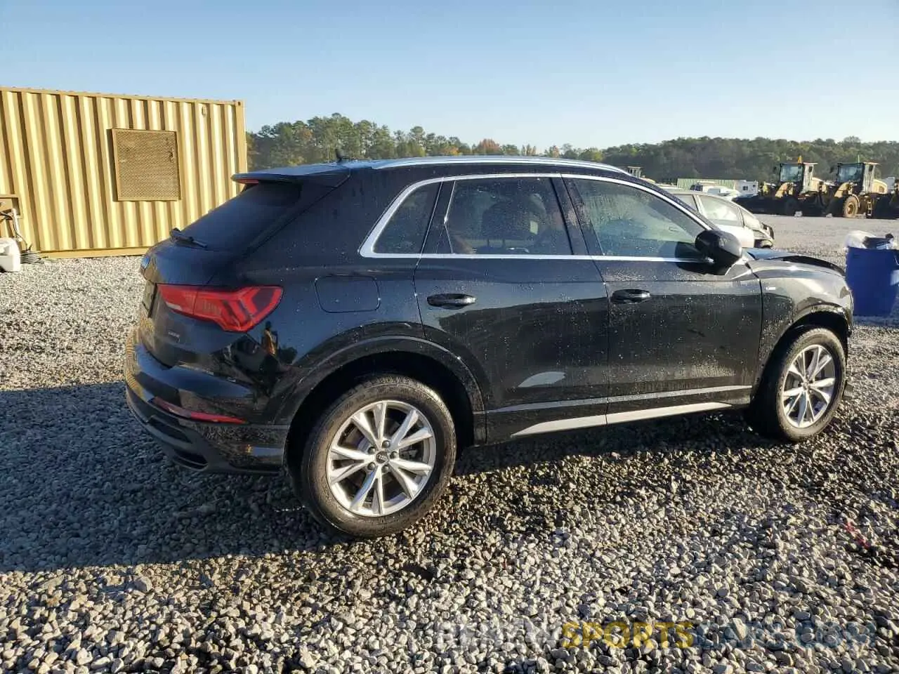 3 Фотография поврежденного автомобиля WA1DECF38M1142645 AUDI Q3 2021