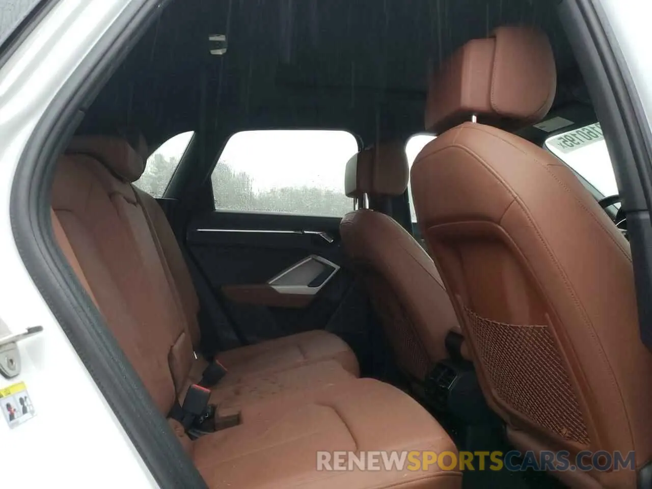 11 Фотография поврежденного автомобиля WA1DECF39M1035653 AUDI Q3 2021