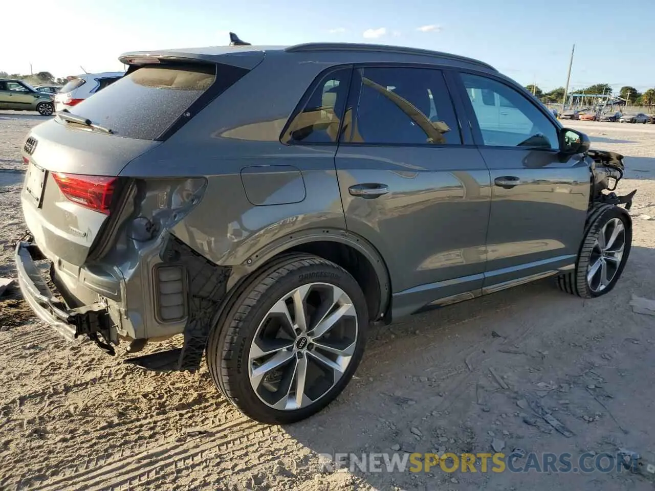 3 Фотография поврежденного автомобиля WA1DECF39M1094556 AUDI Q3 2021