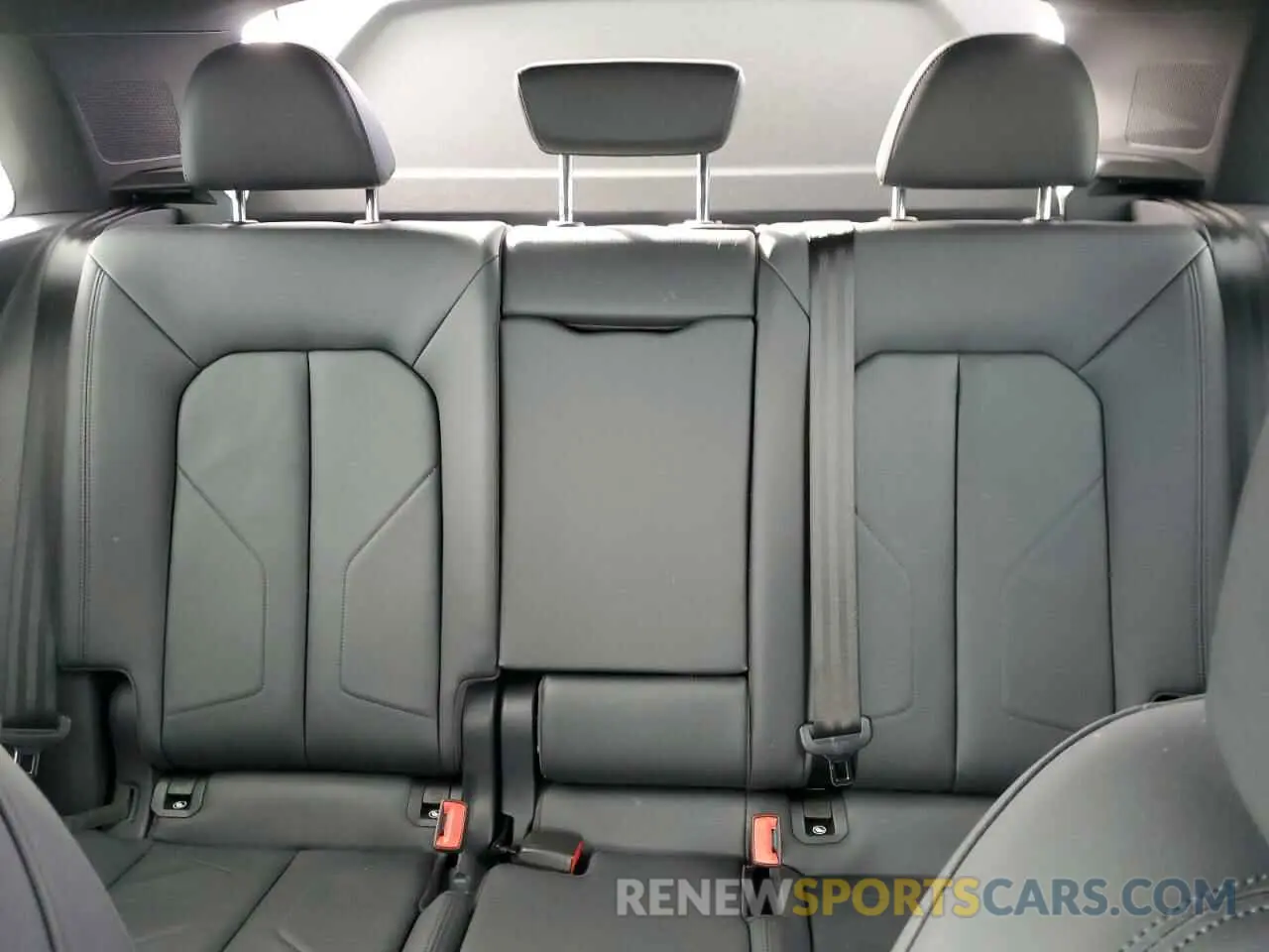 10 Фотография поврежденного автомобиля WA1DECF3XM1141738 AUDI Q3 2021