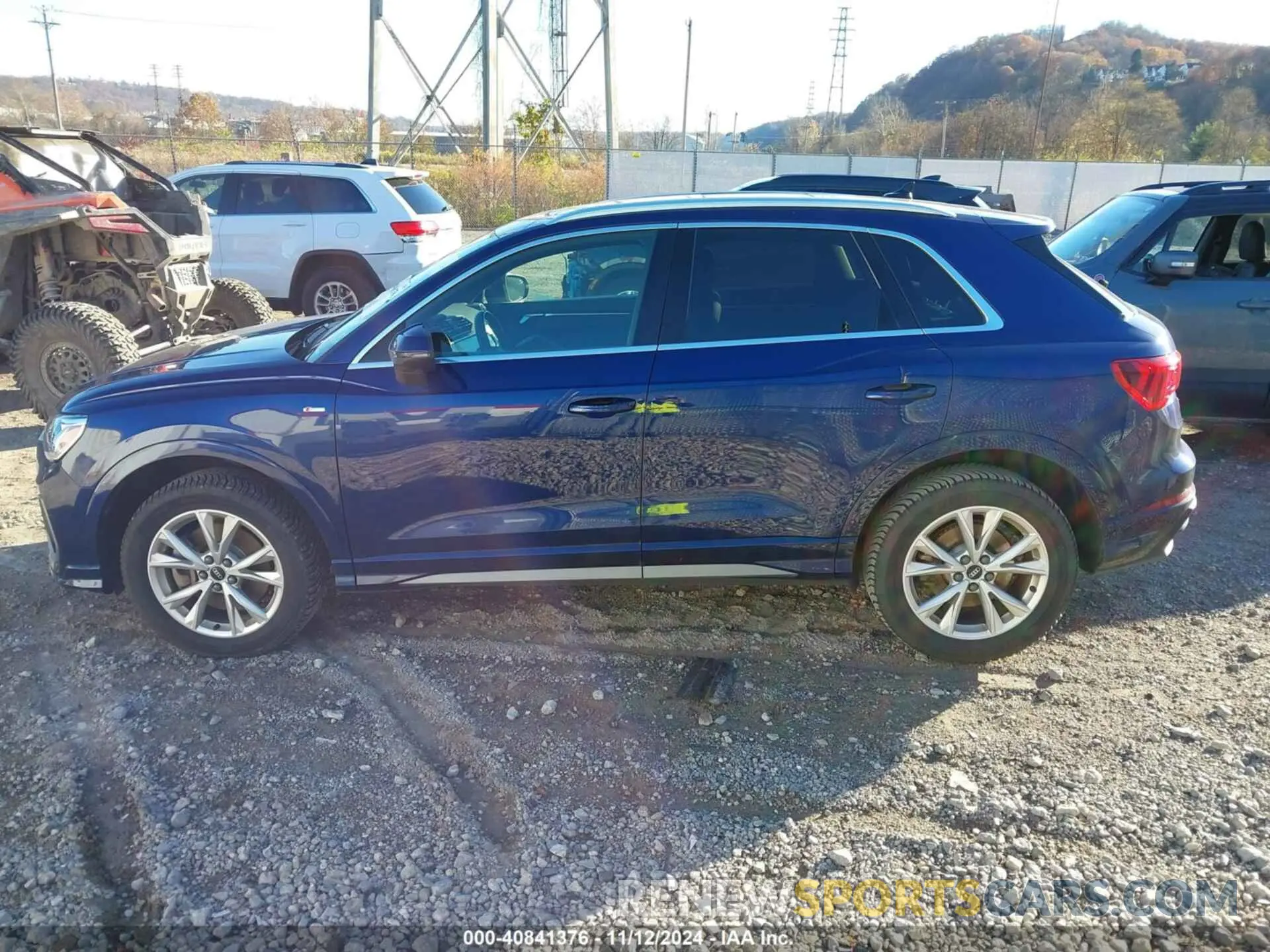 14 Photograph of a damaged car WA1EECF30M1052166 AUDI Q3 2021