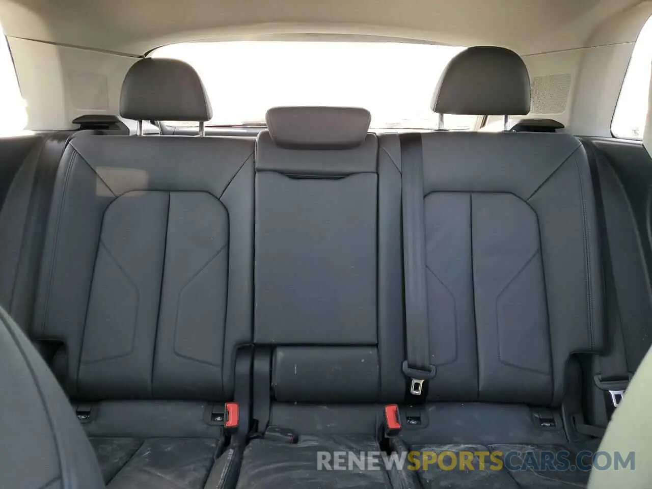 10 Фотография поврежденного автомобиля WA1EECF30M1117484 AUDI Q3 2021