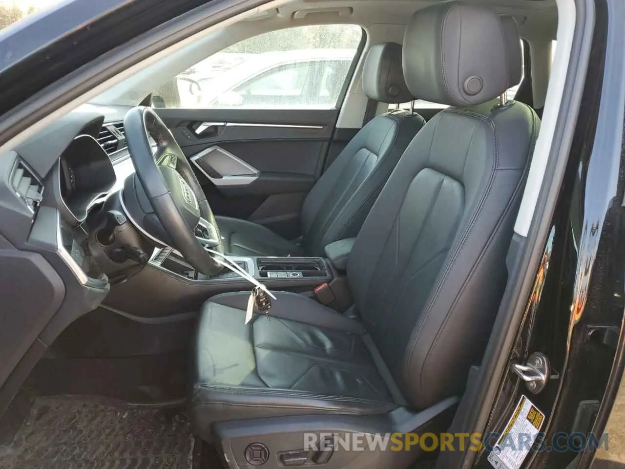 7 Фотография поврежденного автомобиля WA1EECF30M1117484 AUDI Q3 2021