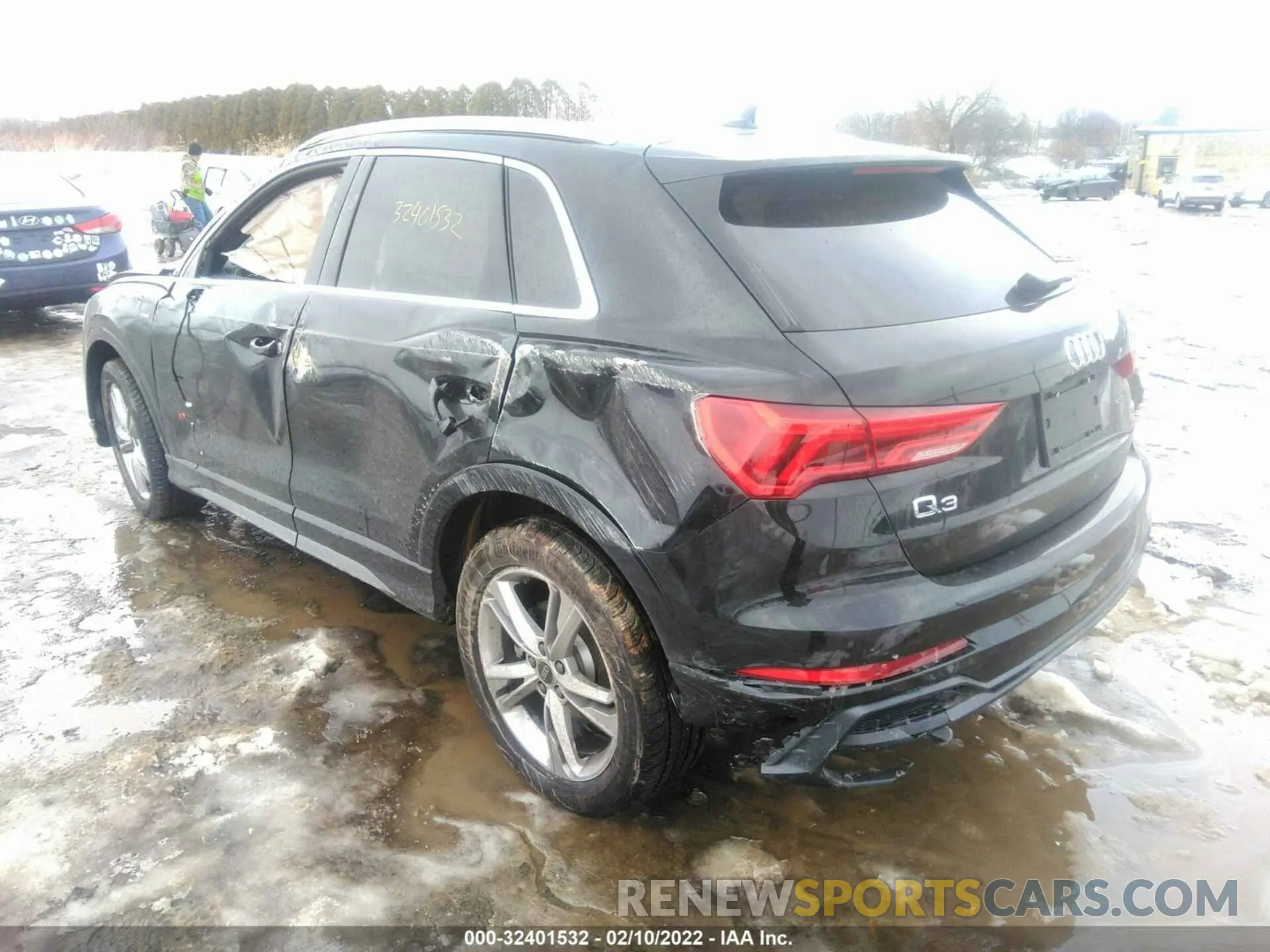3 Фотография поврежденного автомобиля WA1EECF31M1019810 AUDI Q3 2021