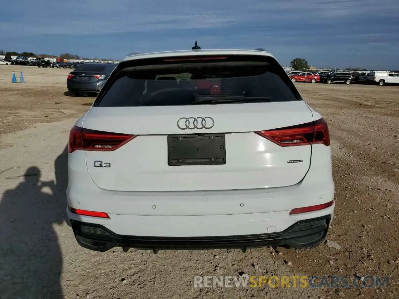 6 Photograph of a damaged car WA1EECF31M1099867 AUDI Q3 2021