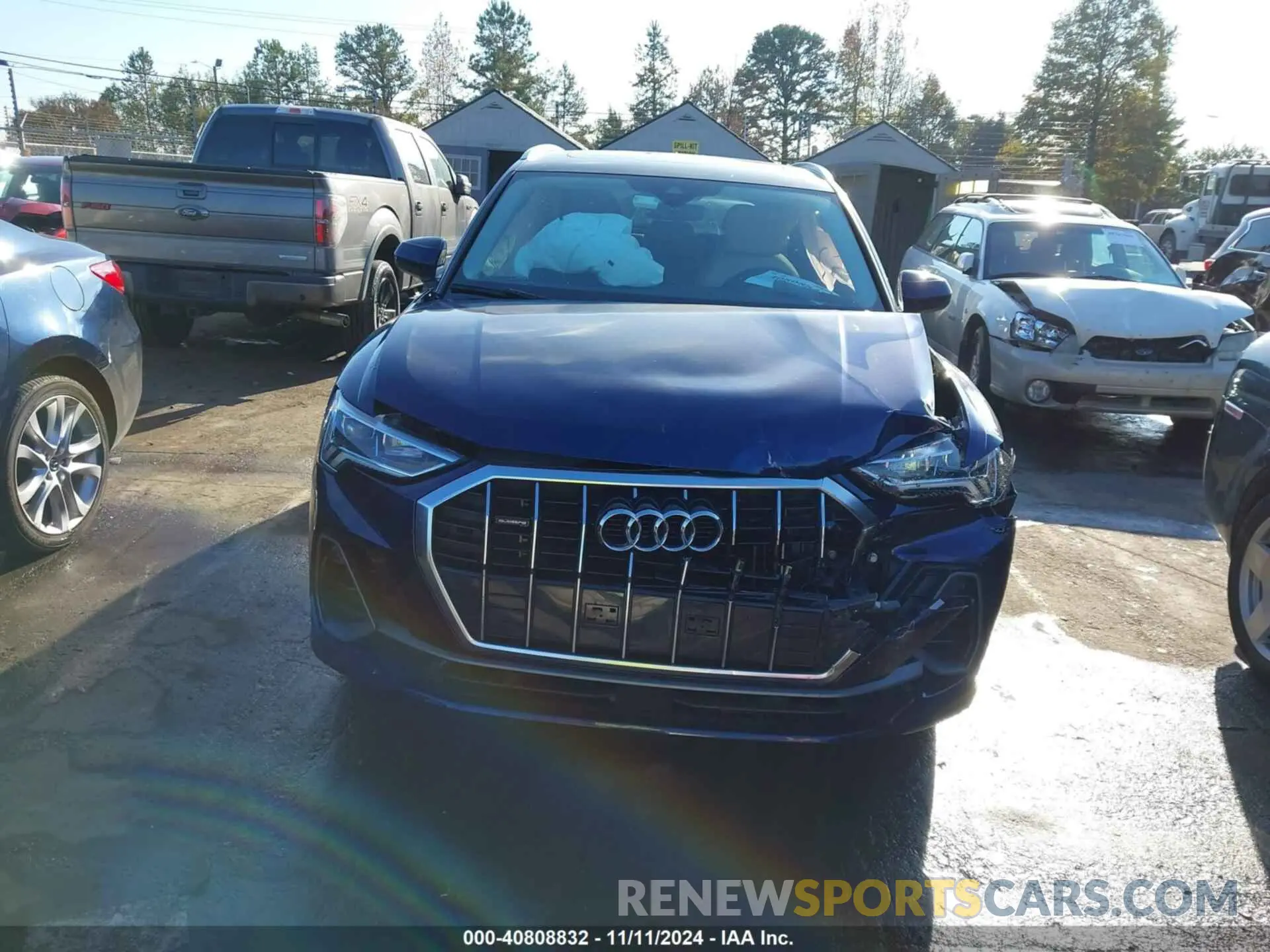 12 Photograph of a damaged car WA1EECF32M1003826 AUDI Q3 2021
