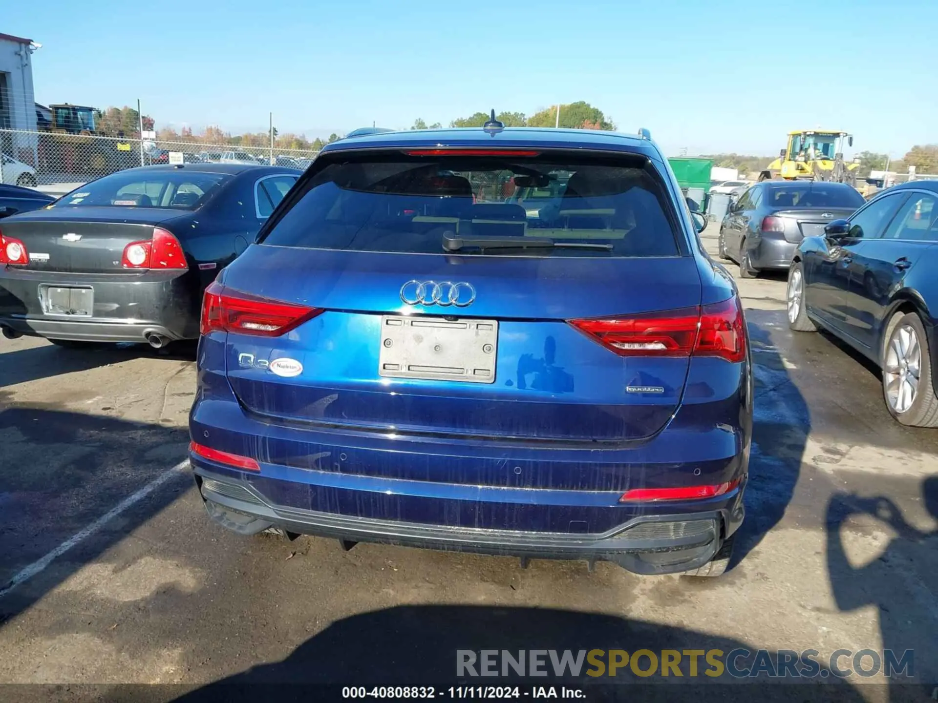 16 Photograph of a damaged car WA1EECF32M1003826 AUDI Q3 2021