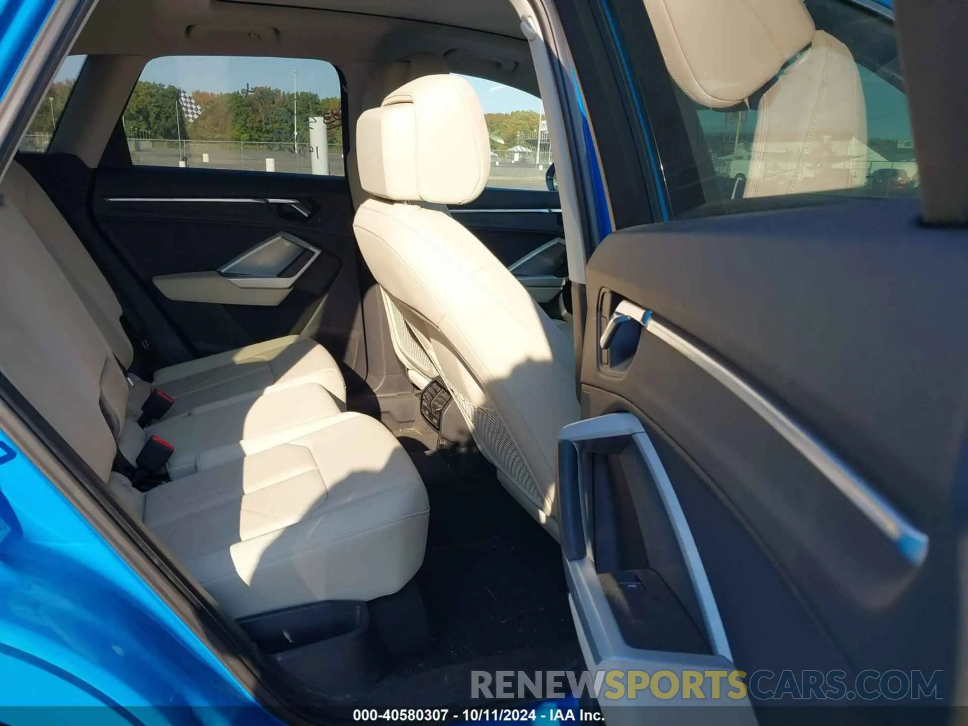8 Фотография поврежденного автомобиля WA1EECF35M1043527 AUDI Q3 2021