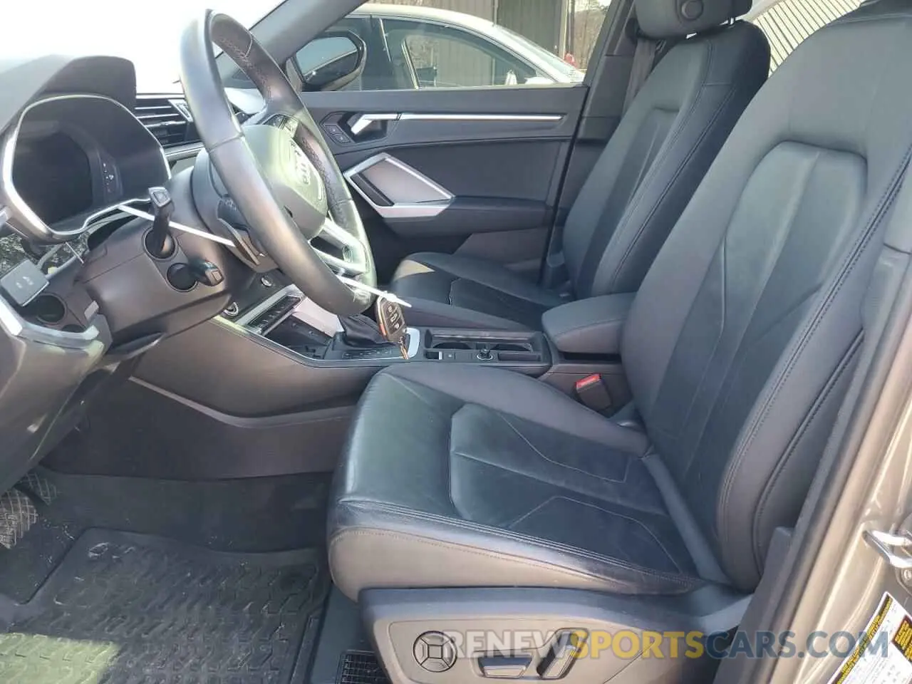 7 Фотография поврежденного автомобиля WA1EECF35M1056004 AUDI Q3 2021