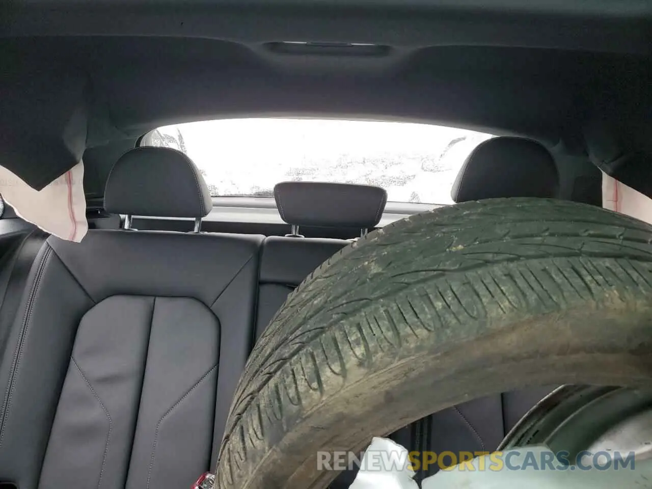 10 Photograph of a damaged car WA1EECF35M1151775 AUDI Q3 2021