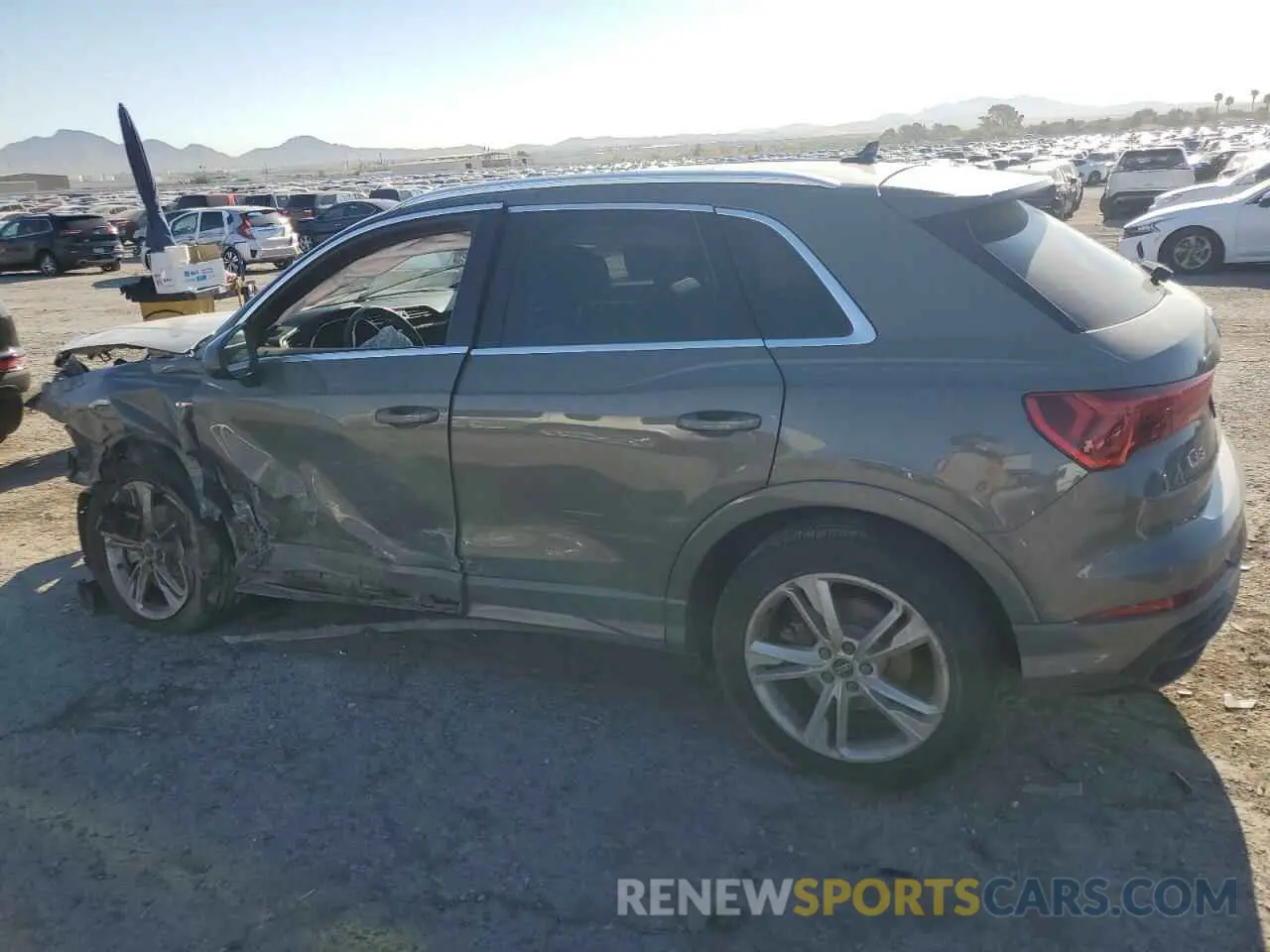 2 Фотография поврежденного автомобиля WA1EECF35M1153722 AUDI Q3 2021