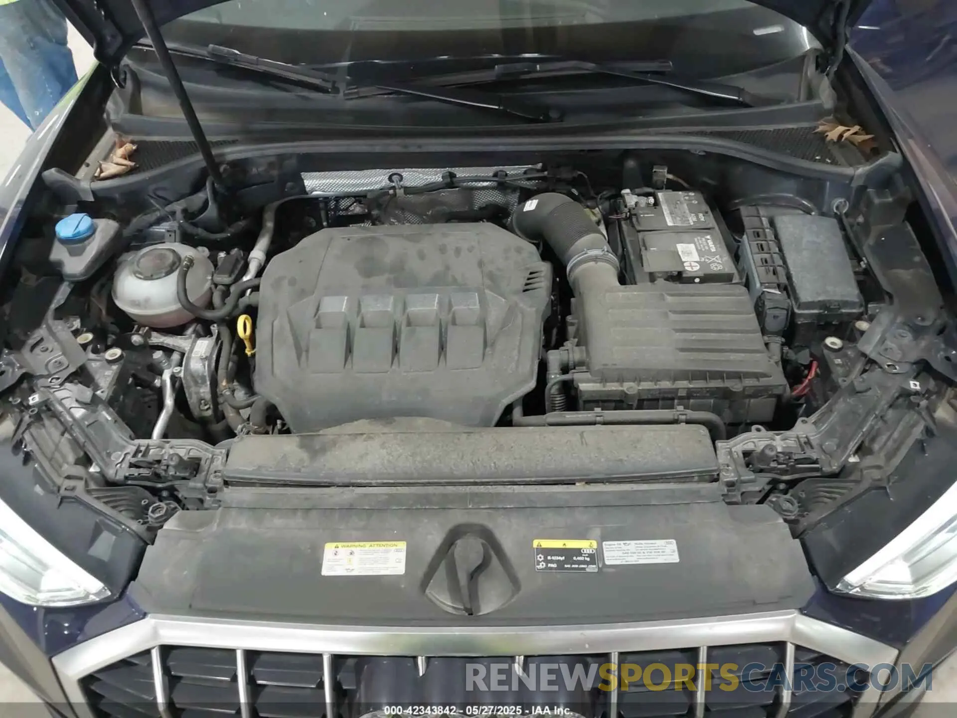 10 Photograph of a damaged car WA1EECF36M1061776 AUDI Q3 2021