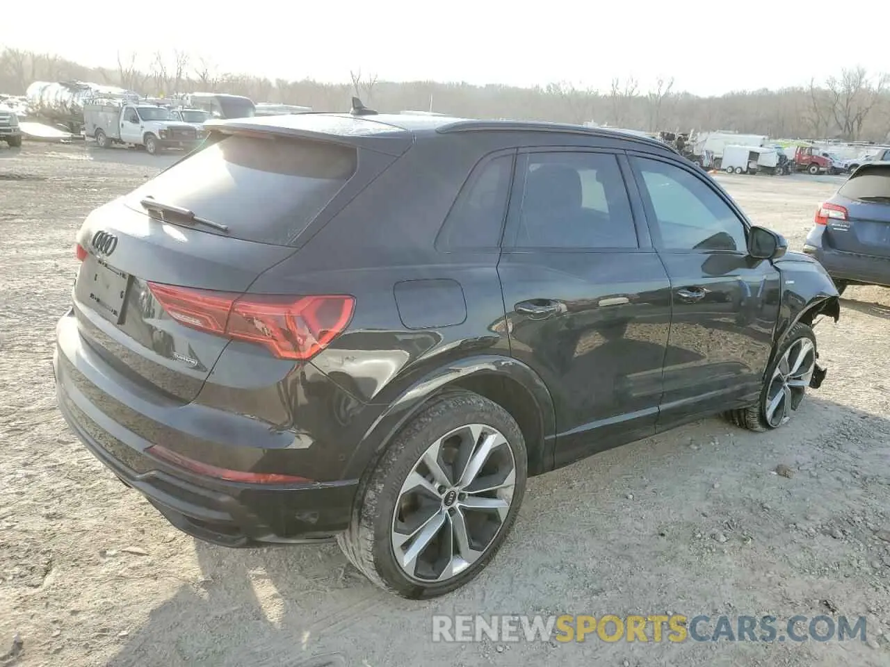 3 Photograph of a damaged car WA1EECF37M1109365 AUDI Q3 2021