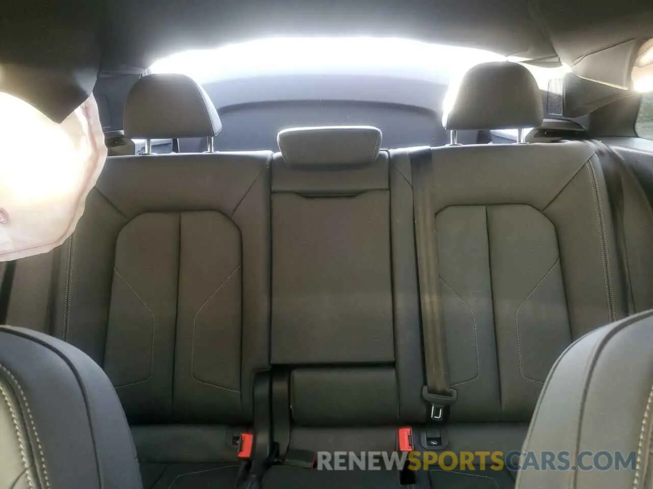 10 Photograph of a damaged car WA1EECF37M1152426 AUDI Q3 2021