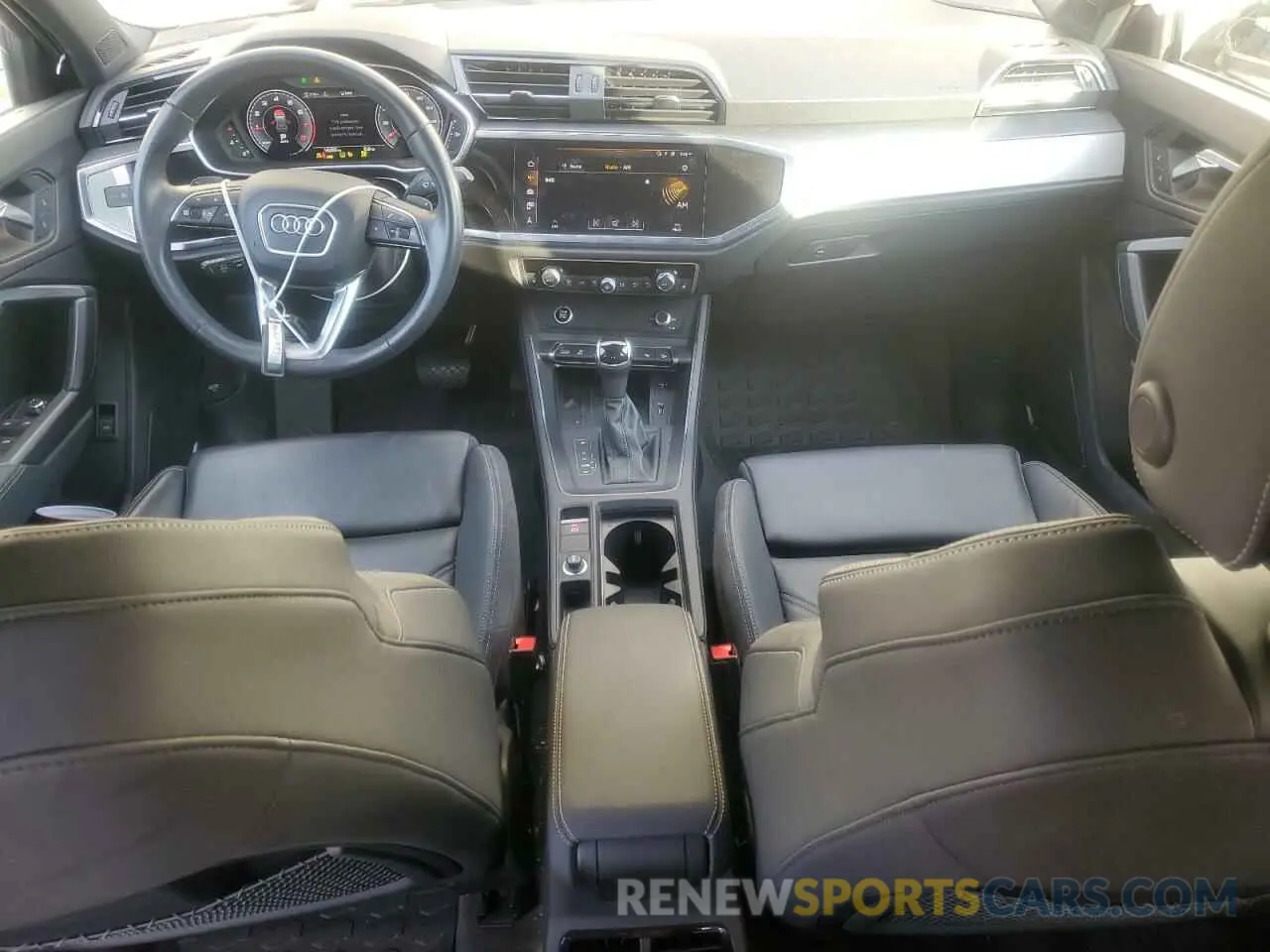 8 Photograph of a damaged car WA1EECF37M1152426 AUDI Q3 2021