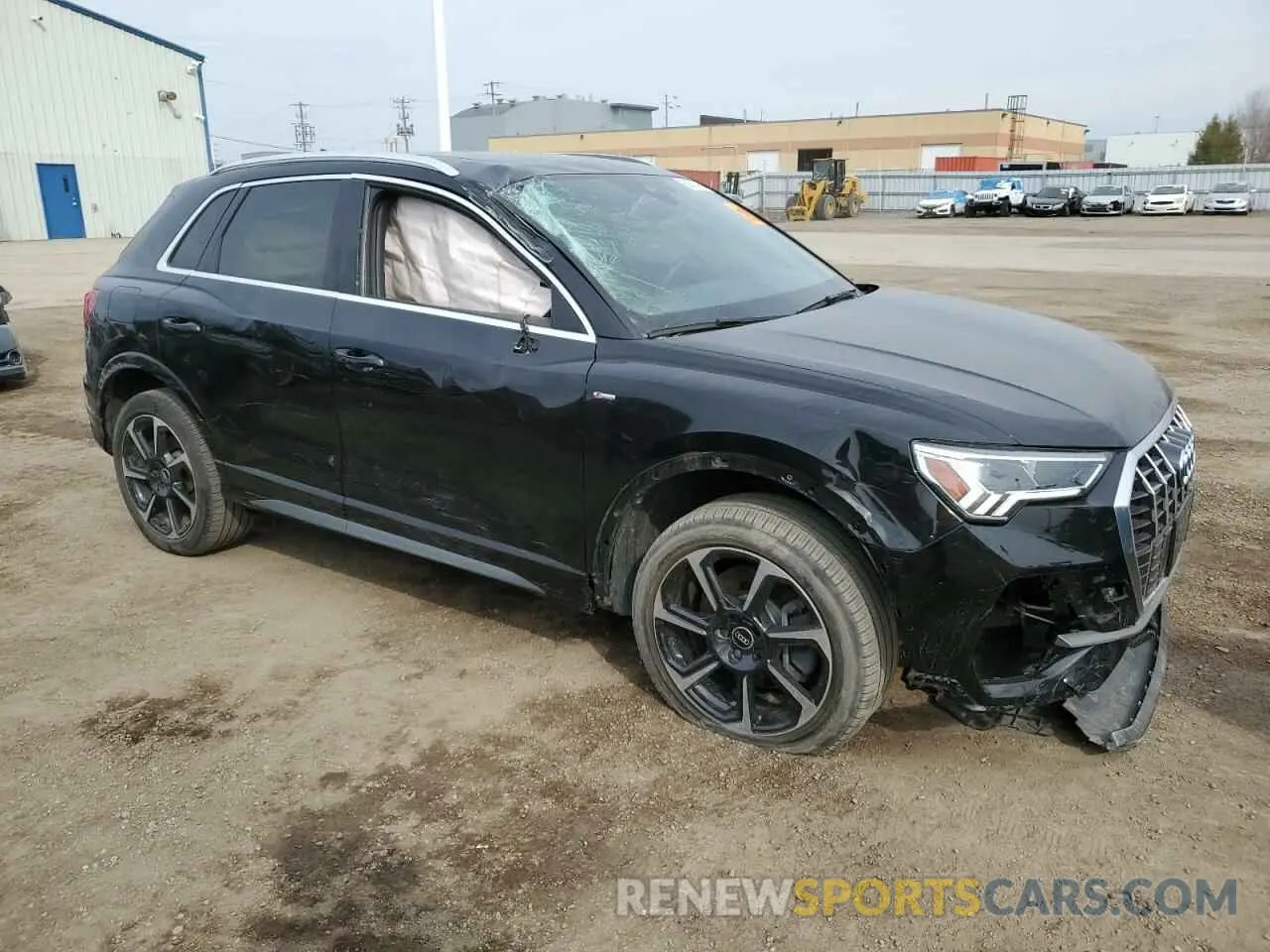 4 Photograph of a damaged car WA1EECF39M1082136 AUDI Q3 2021