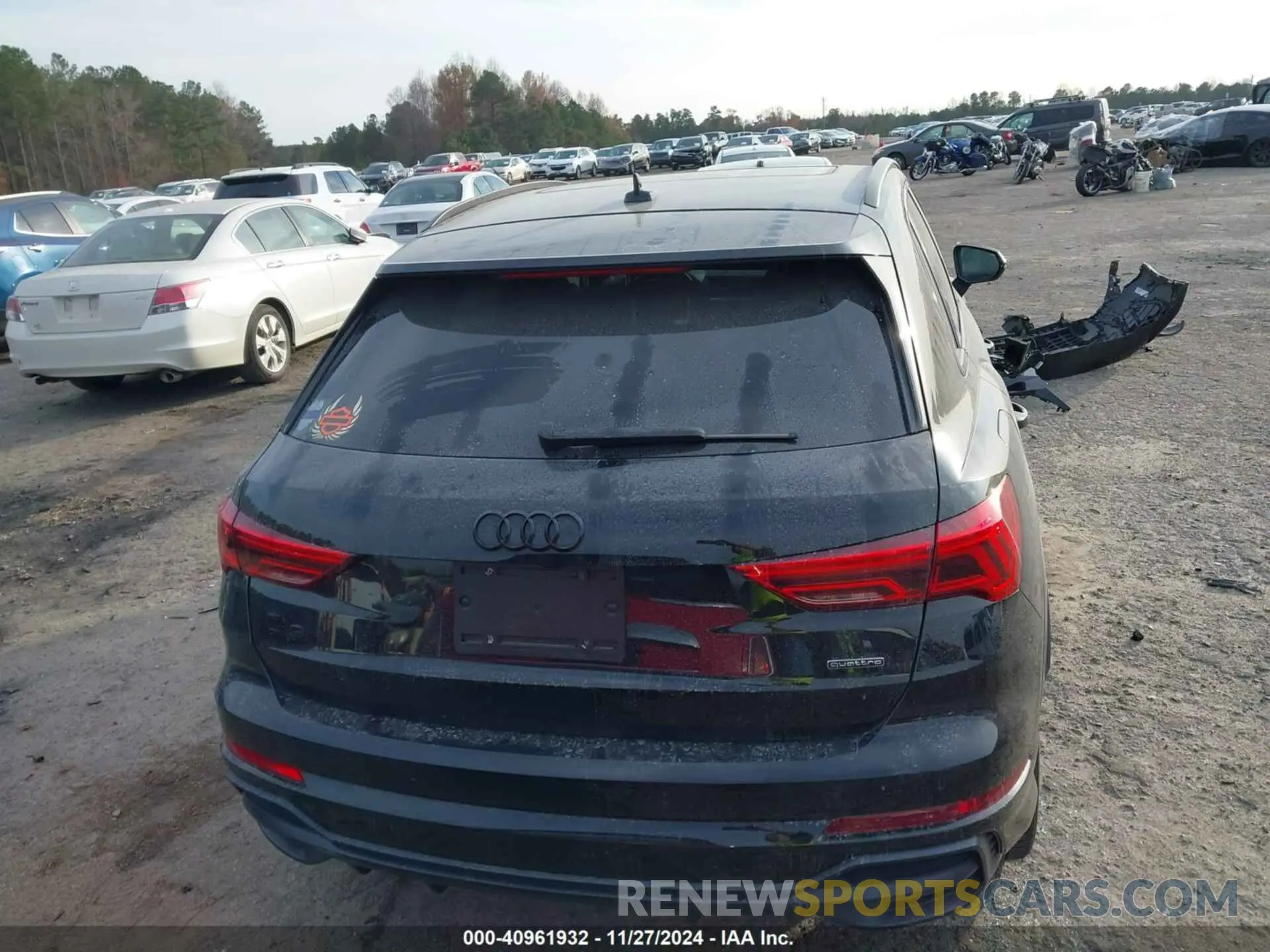 17 Фотография поврежденного автомобиля WA1EECF3XM1027307 AUDI Q3 2021