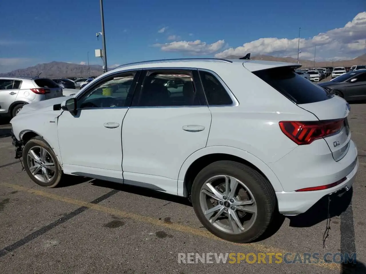 2 Photograph of a damaged car WA1FECF34M1095221 AUDI Q3 2021