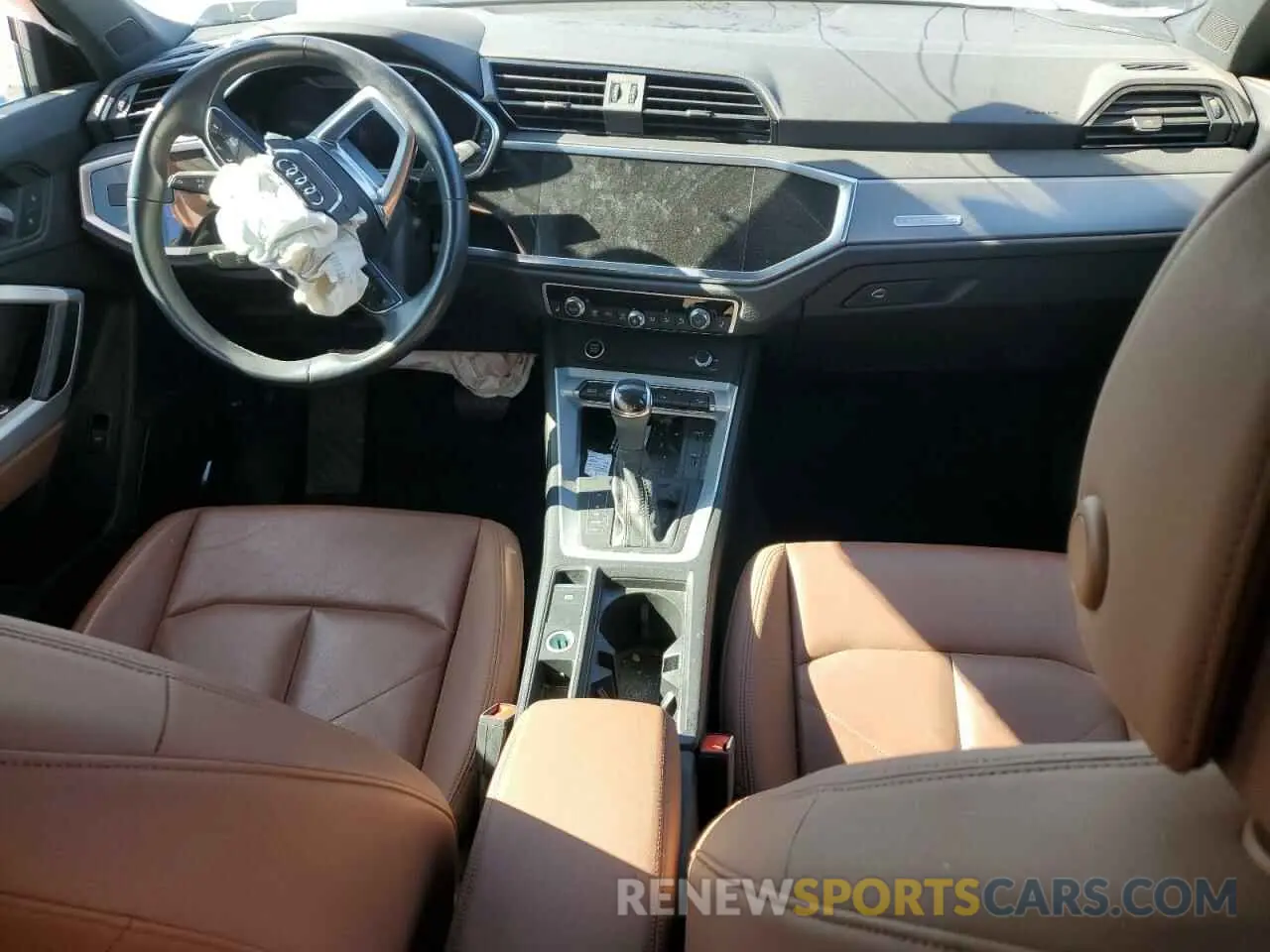 8 Photograph of a damaged car WA1FECF34M1095221 AUDI Q3 2021