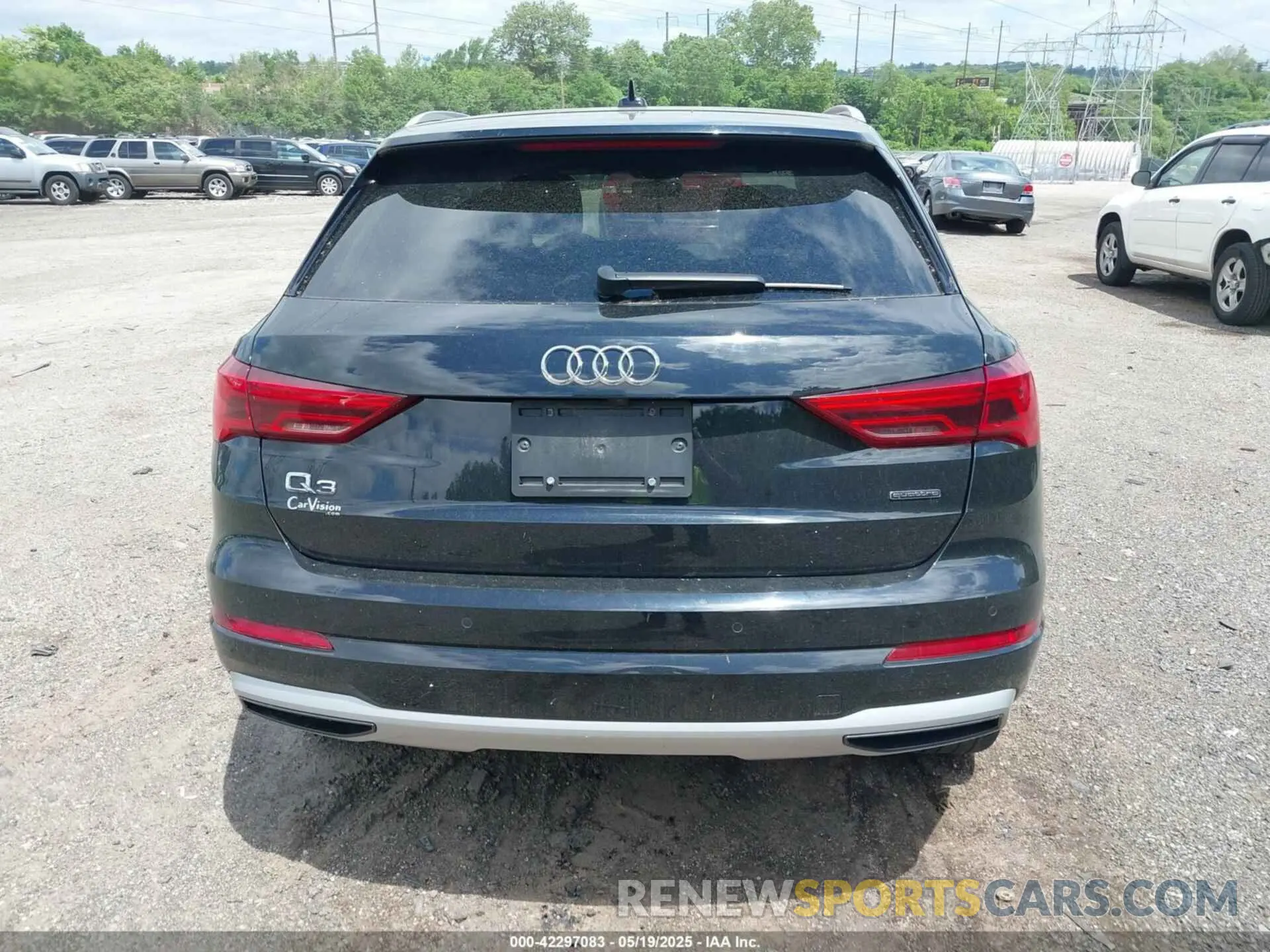 17 Фотография поврежденного автомобиля WA1AUCF37N1031270 AUDI Q3 2022