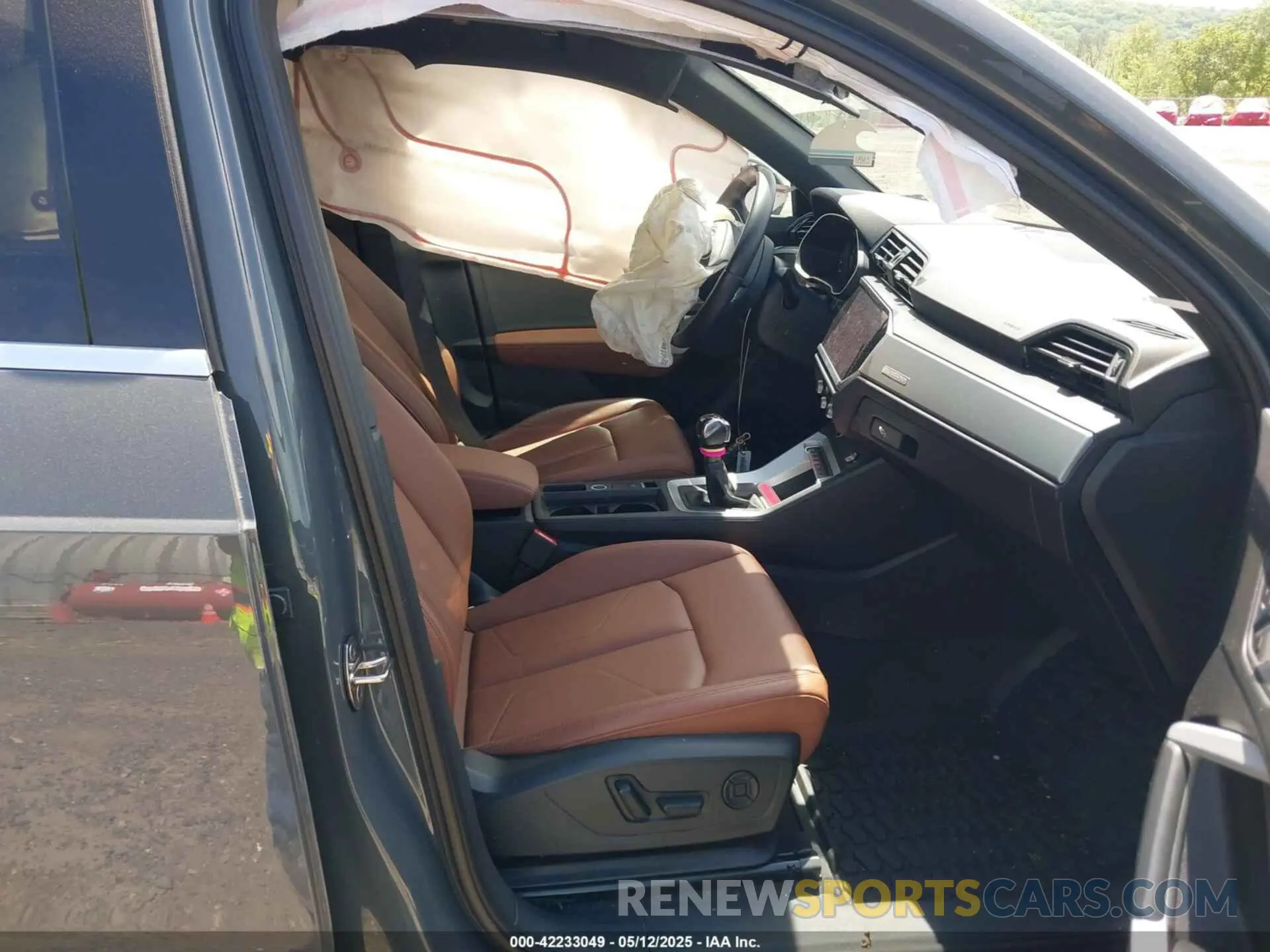 5 Photograph of a damaged car WA1AUCF38N1031553 AUDI Q3 2022