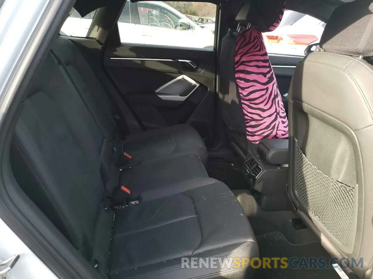 6 Photograph of a damaged car WA1AUCF39N1005124 AUDI Q3 2022