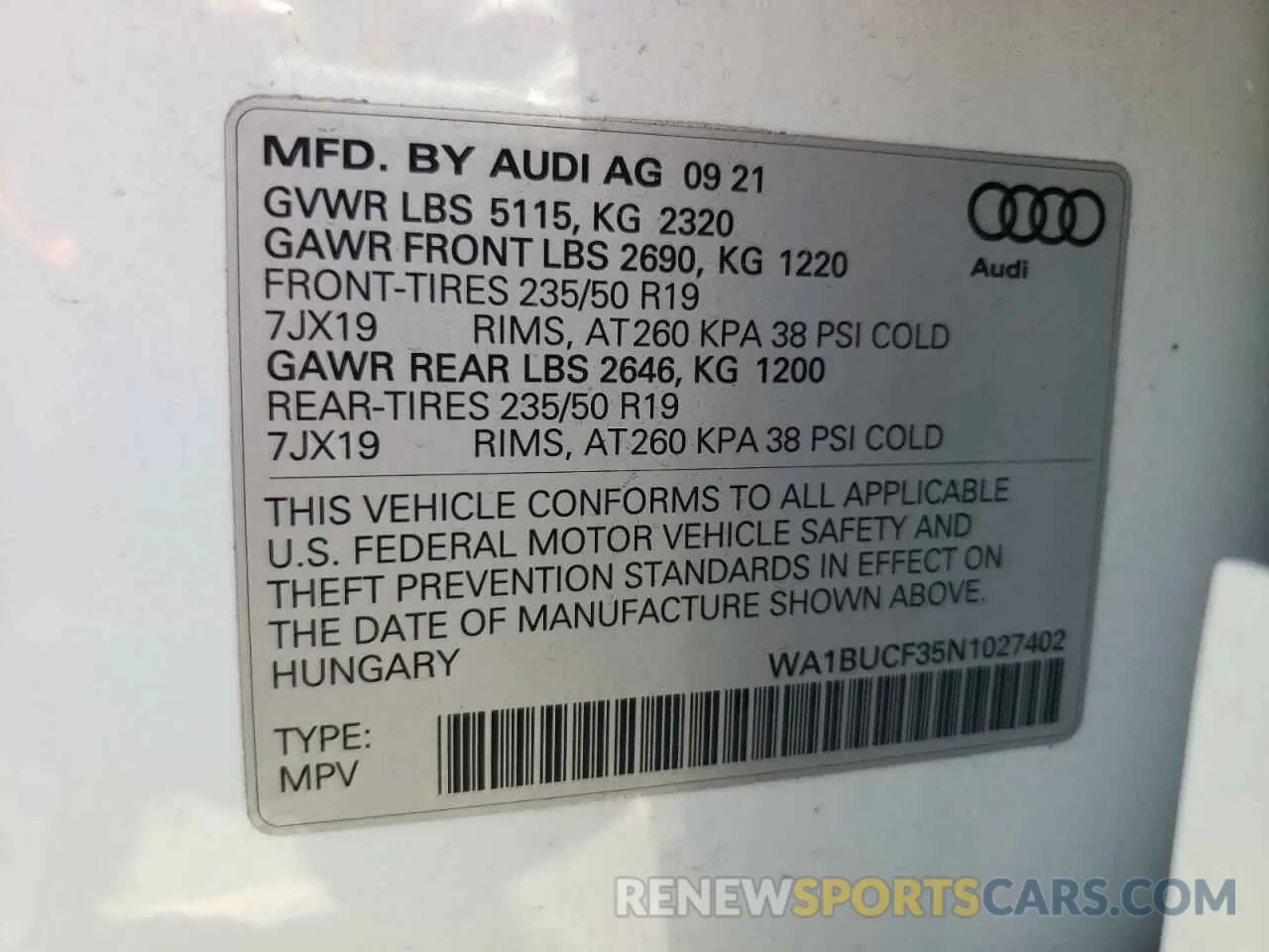 10 Photograph of a damaged car WA1BUCF35N1027402 AUDI Q3 2022