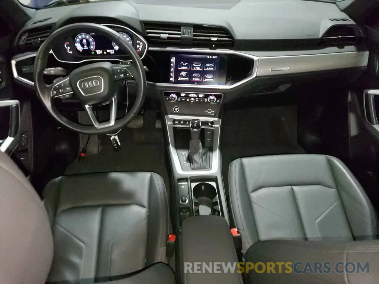 8 Photograph of a damaged car WA1DECF31N1092785 AUDI Q3 2022
