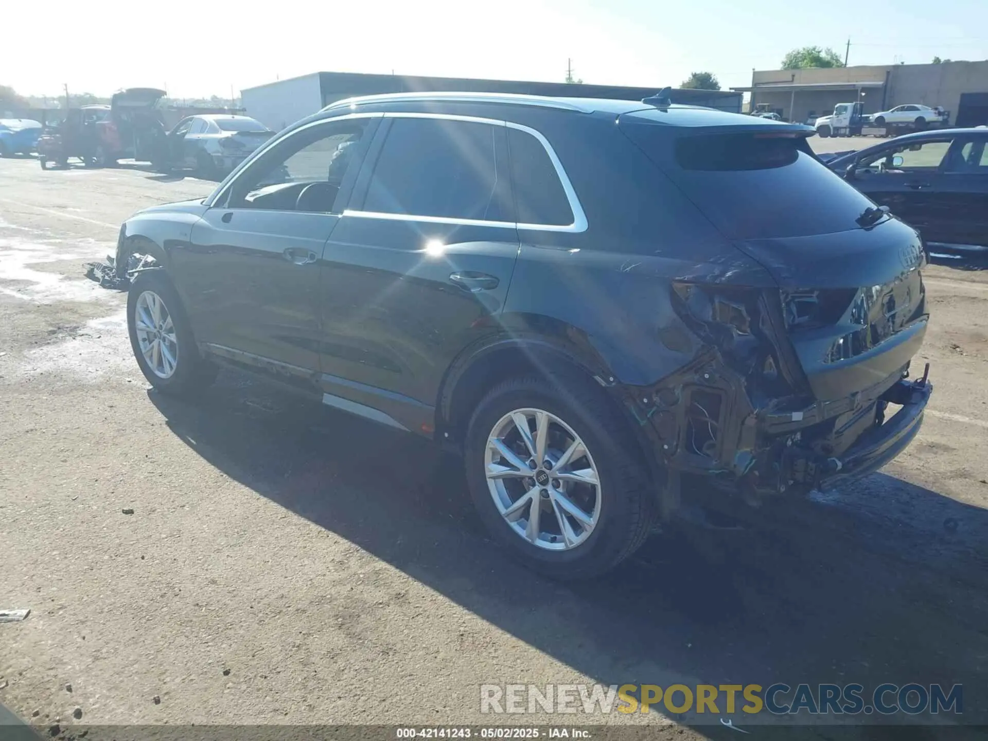 3 Photograph of a damaged car WA1DECF32N1022633 AUDI Q3 2022