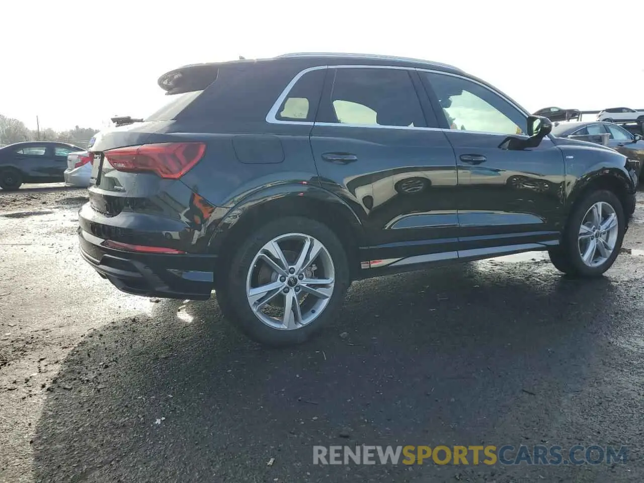 3 Photograph of a damaged car WA1DECF34N1074040 AUDI Q3 2022