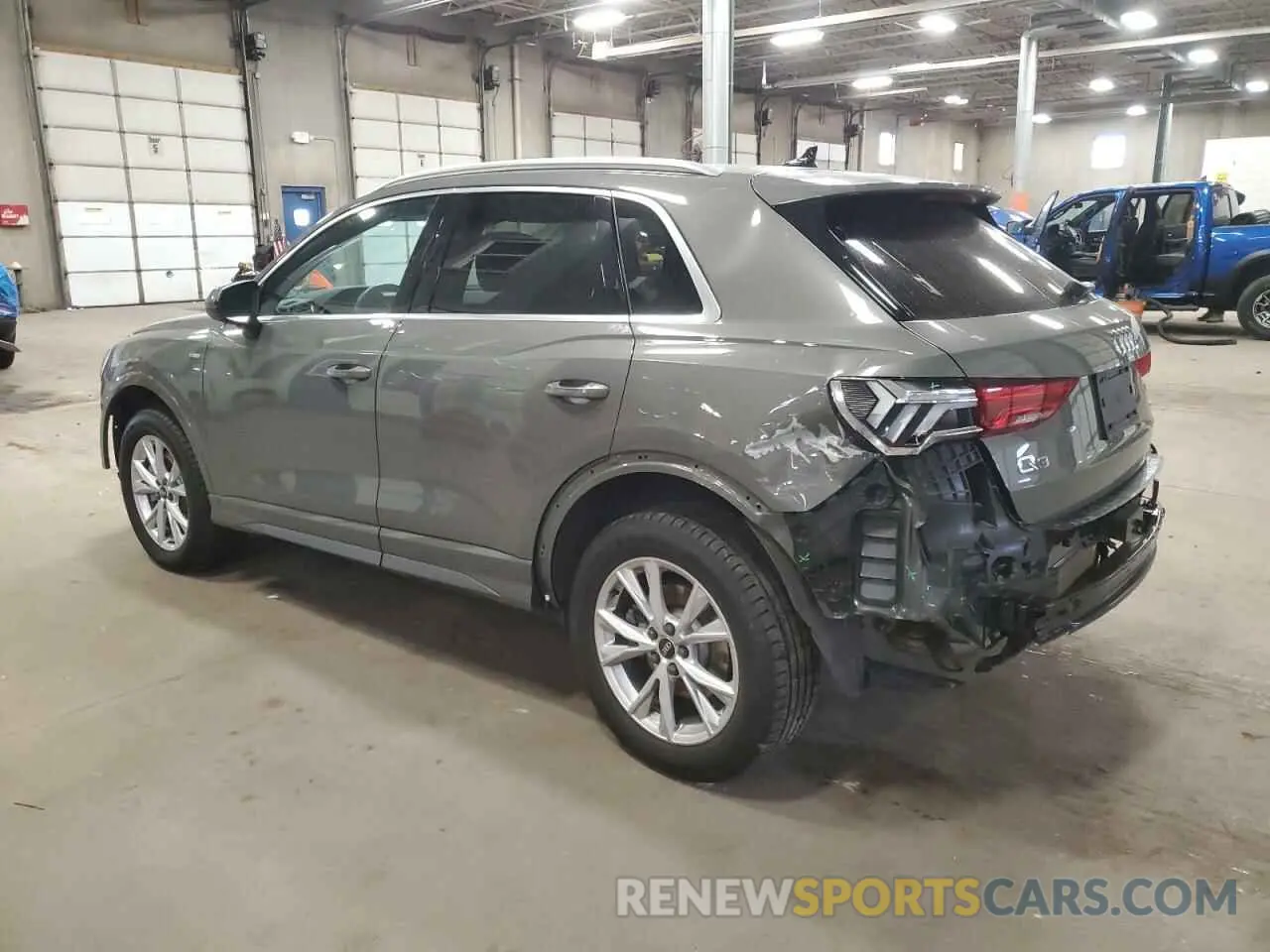 2 Photograph of a damaged car WA1DECF35N1124198 AUDI Q3 2022