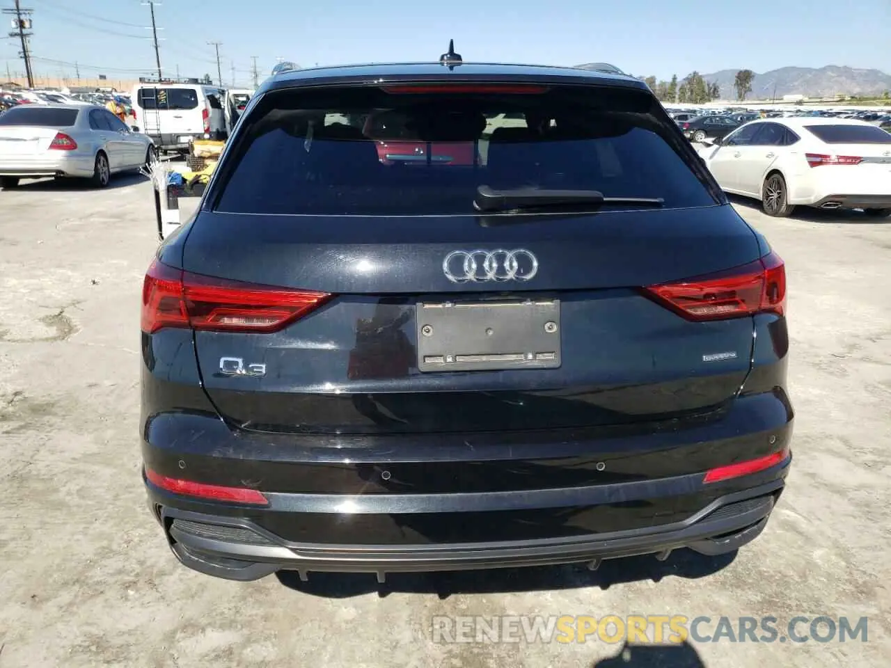 6 Photograph of a damaged car WA1DECF37N1021686 AUDI Q3 2022