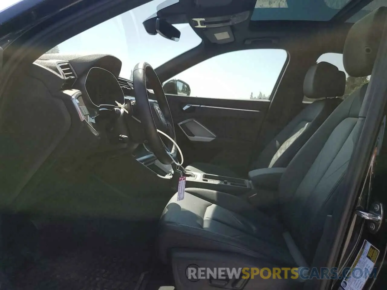 7 Photograph of a damaged car WA1DECF37N1048323 AUDI Q3 2022