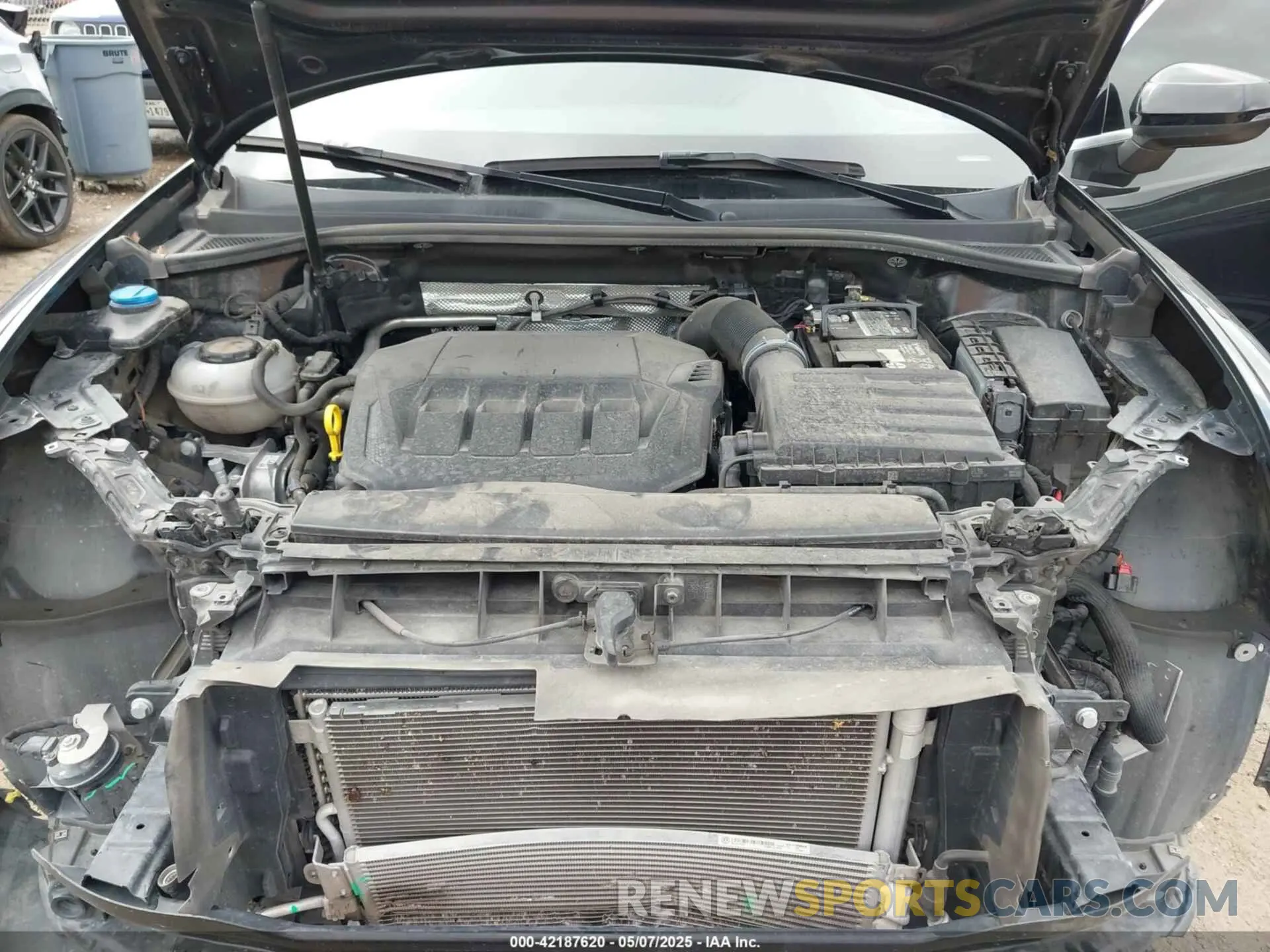 10 Photograph of a damaged car WA1DECF37N1125014 AUDI Q3 2022