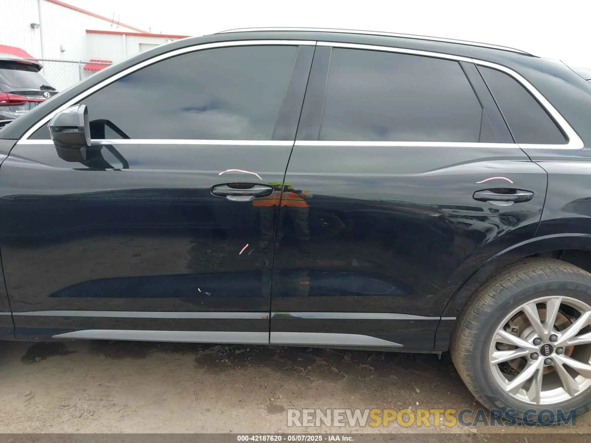 15 Photograph of a damaged car WA1DECF37N1125014 AUDI Q3 2022