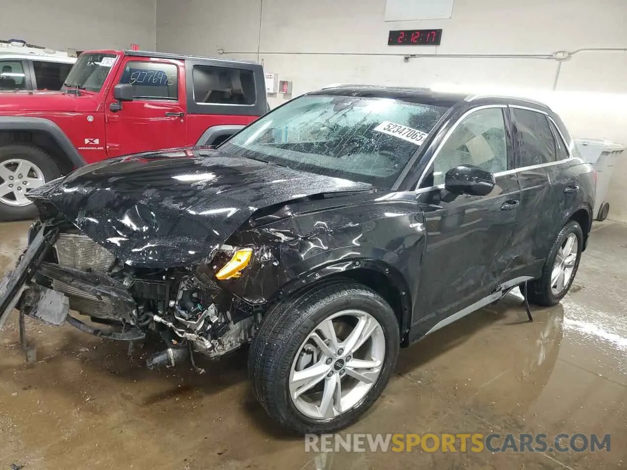 1 Photograph of a damaged car WA1DECF38N1061940 AUDI Q3 2022