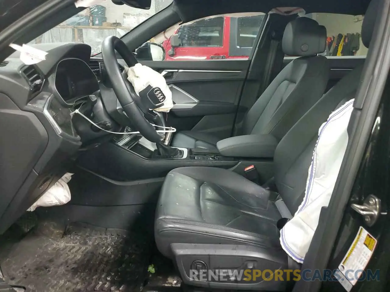 7 Photograph of a damaged car WA1DECF38N1061940 AUDI Q3 2022