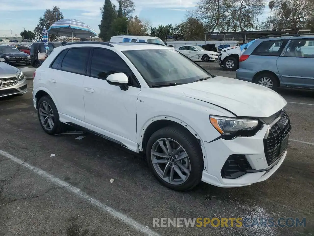 4 Фотография поврежденного автомобиля WA1DECF38N1095344 AUDI Q3 2022
