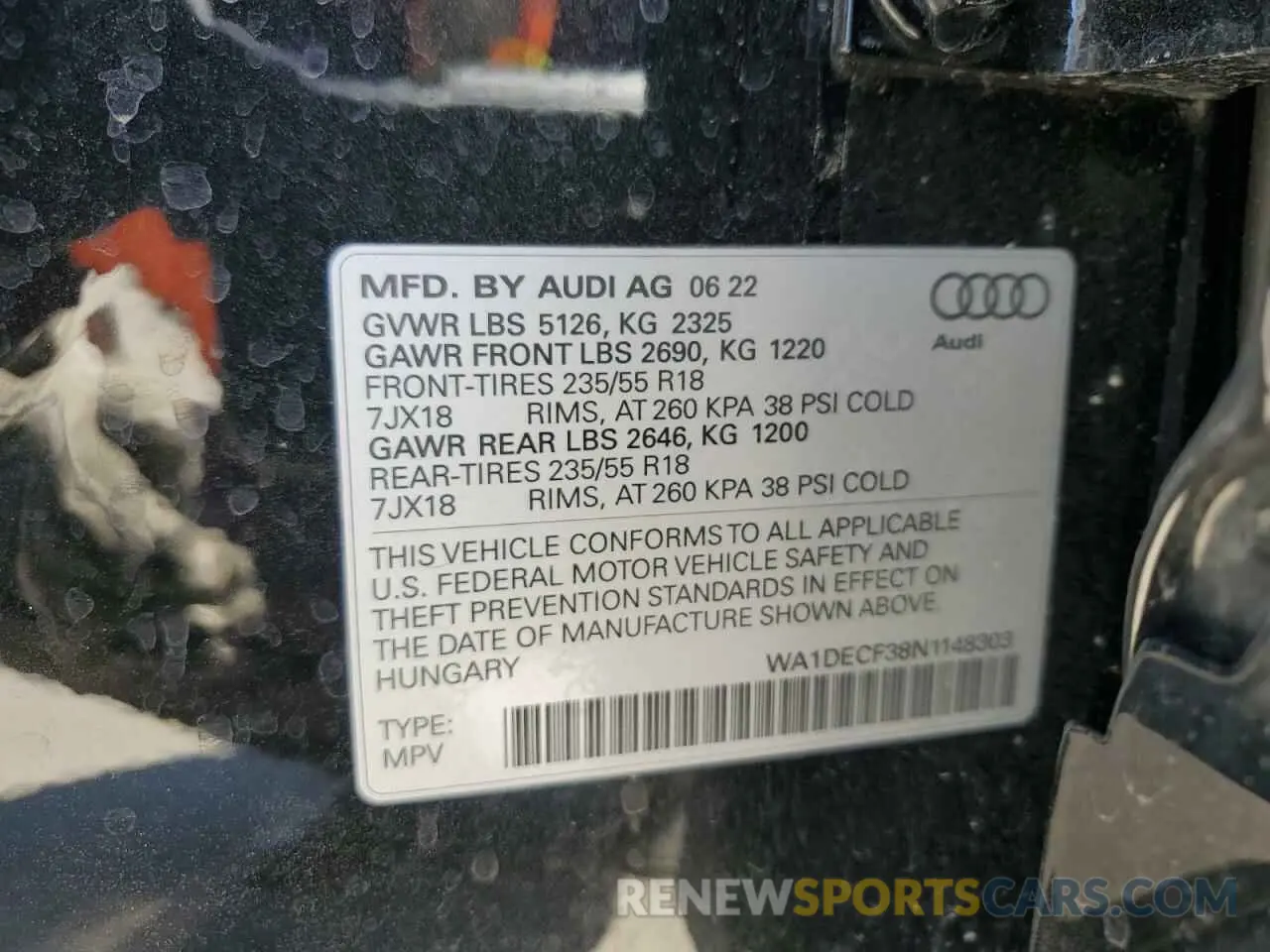13 Photograph of a damaged car WA1DECF38N1148303 AUDI Q3 2022