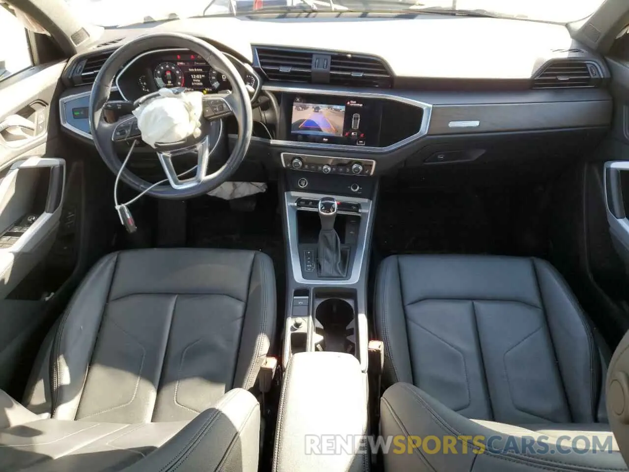 8 Photograph of a damaged car WA1DECF39N1022404 AUDI Q3 2022