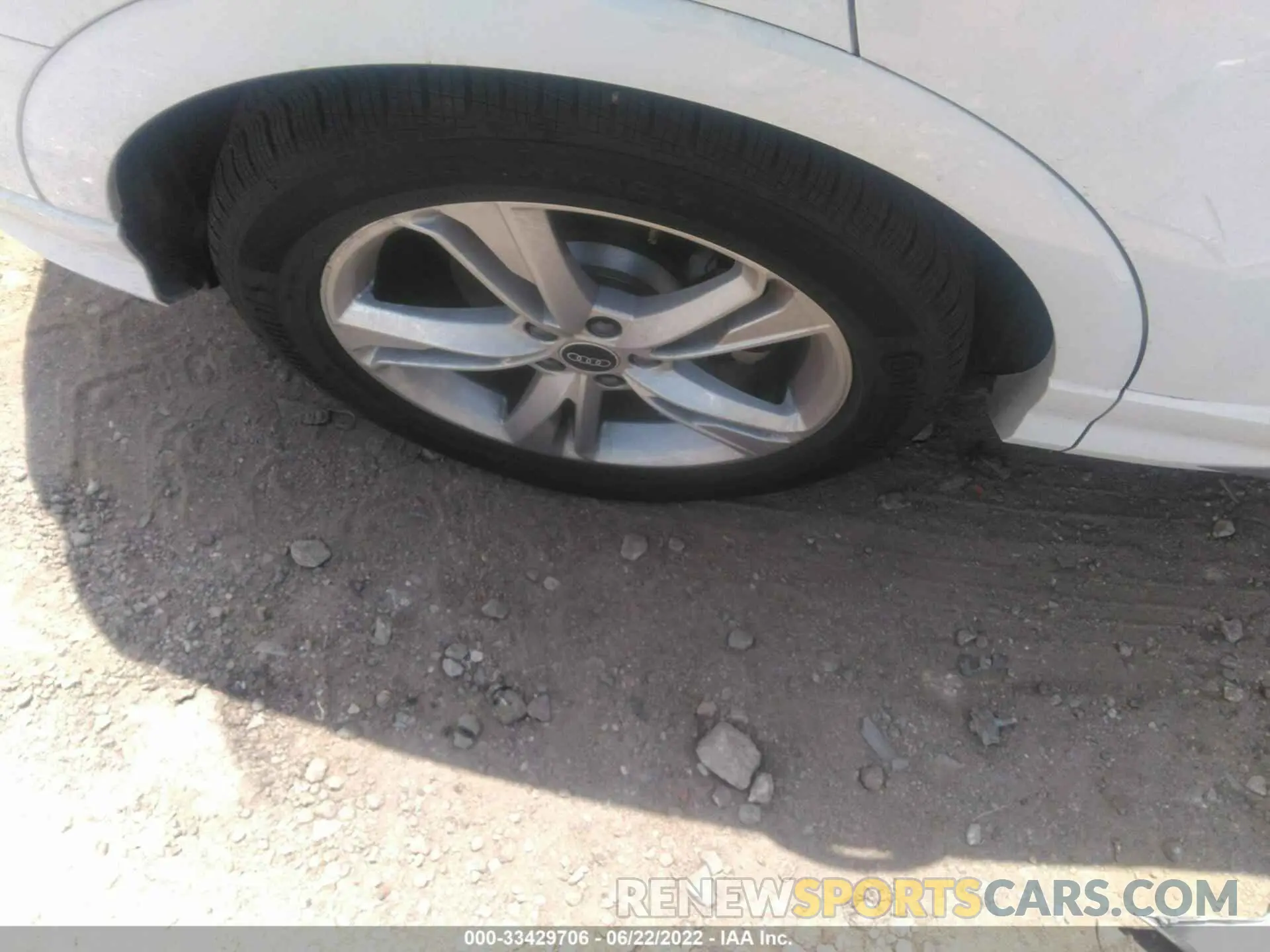 15 Фотография поврежденного автомобиля WA1EECF30N1021310 AUDI Q3 2022