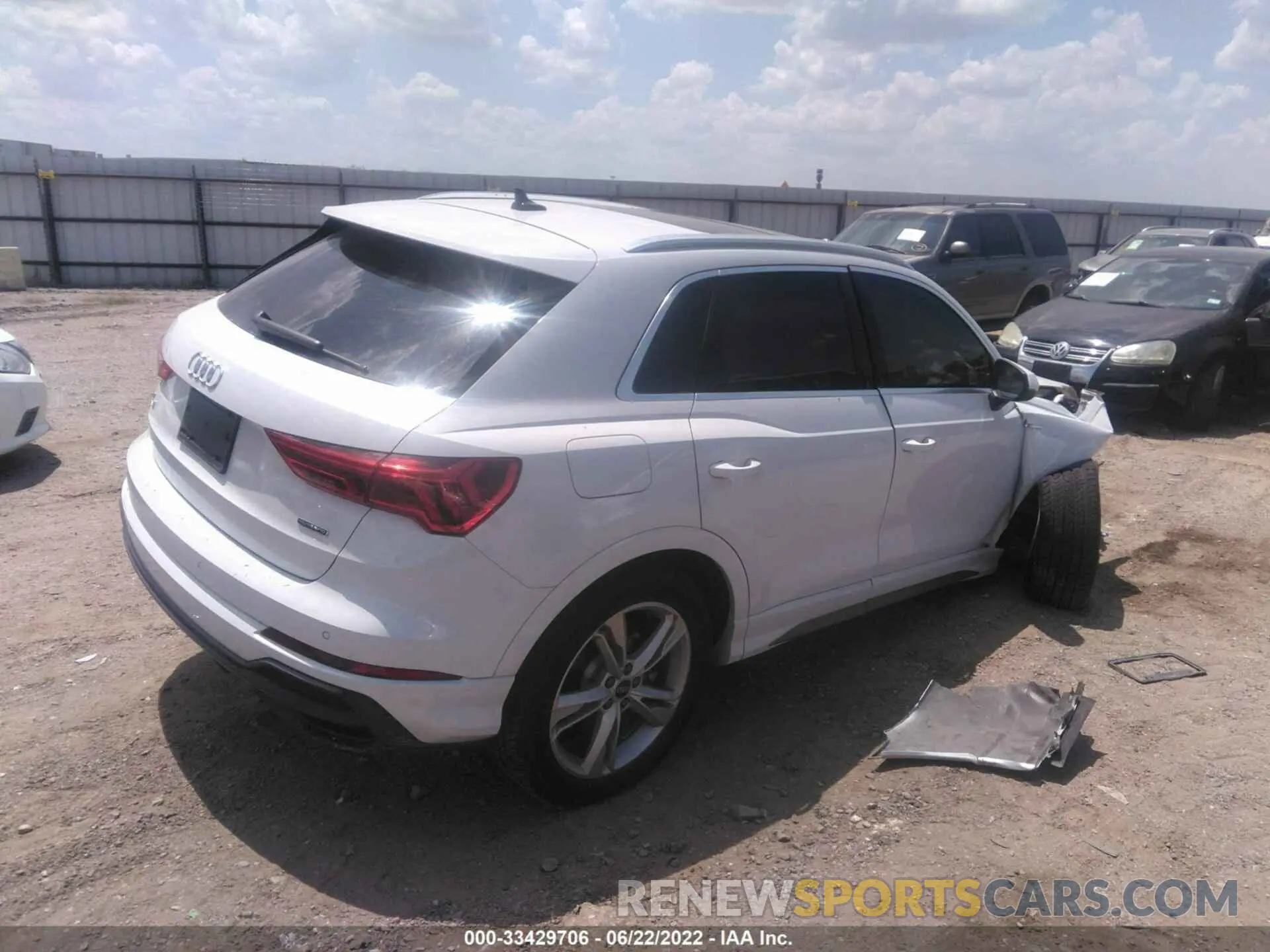 4 Фотография поврежденного автомобиля WA1EECF30N1021310 AUDI Q3 2022