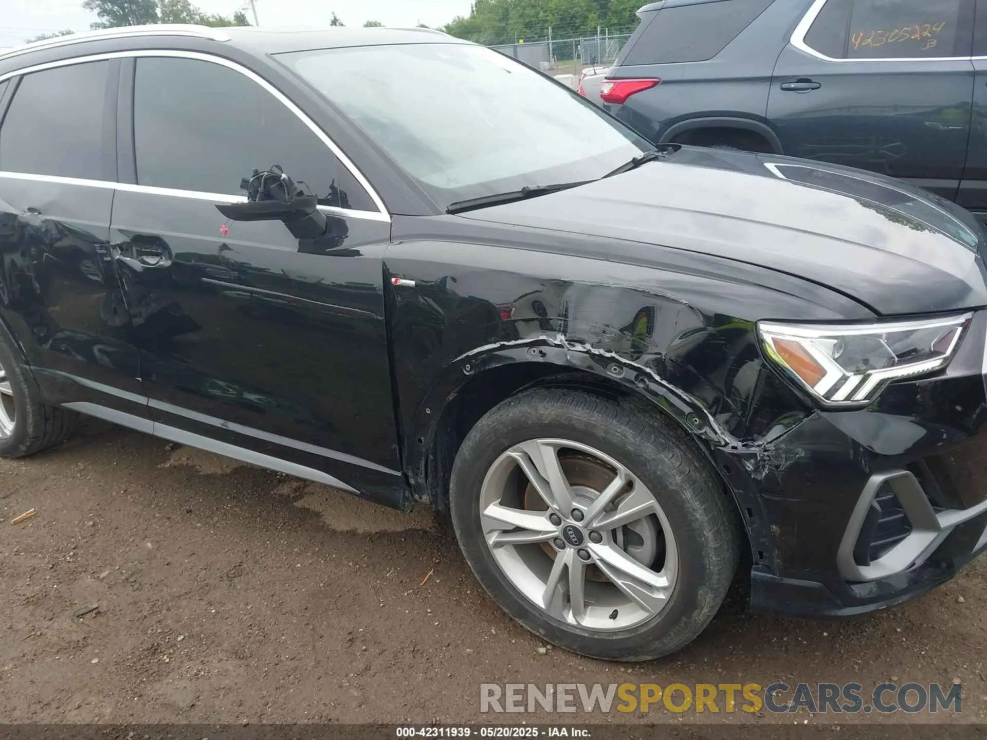 6 Photograph of a damaged car WA1EECF30N1089509 AUDI Q3 2022