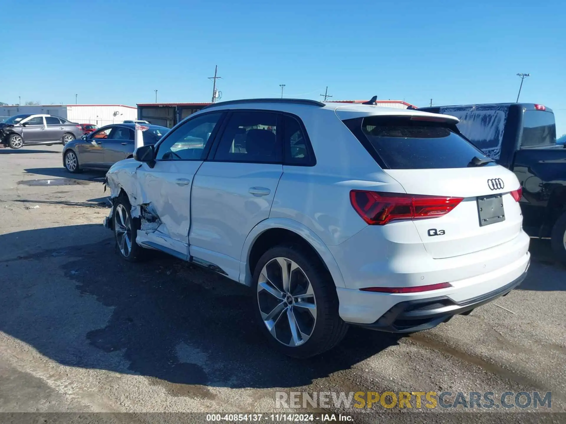 3 Фотография поврежденного автомобиля WA1EECF31N1003978 AUDI Q3 2022