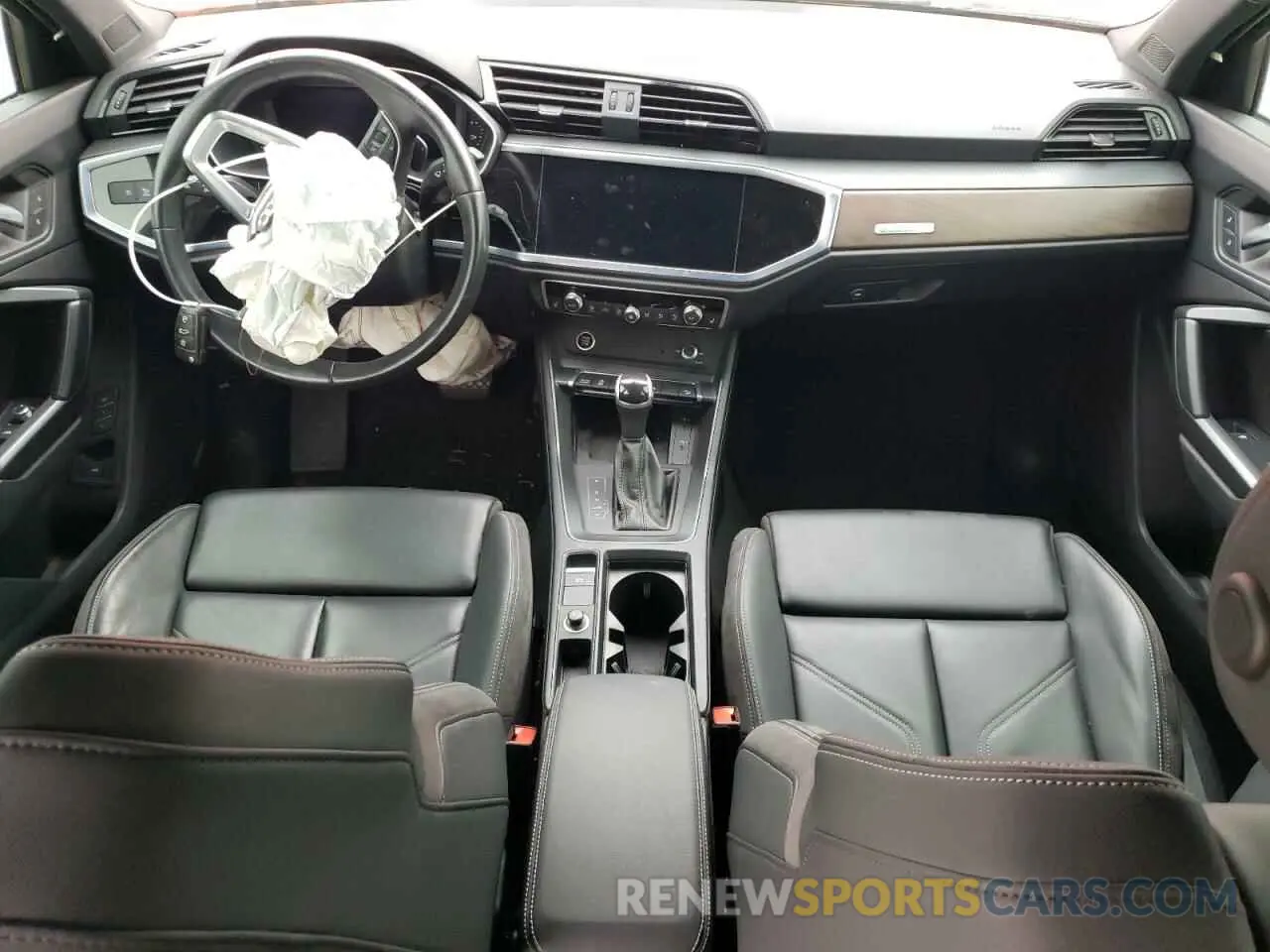 8 Photograph of a damaged car WA1EECF31N1005715 AUDI Q3 2022