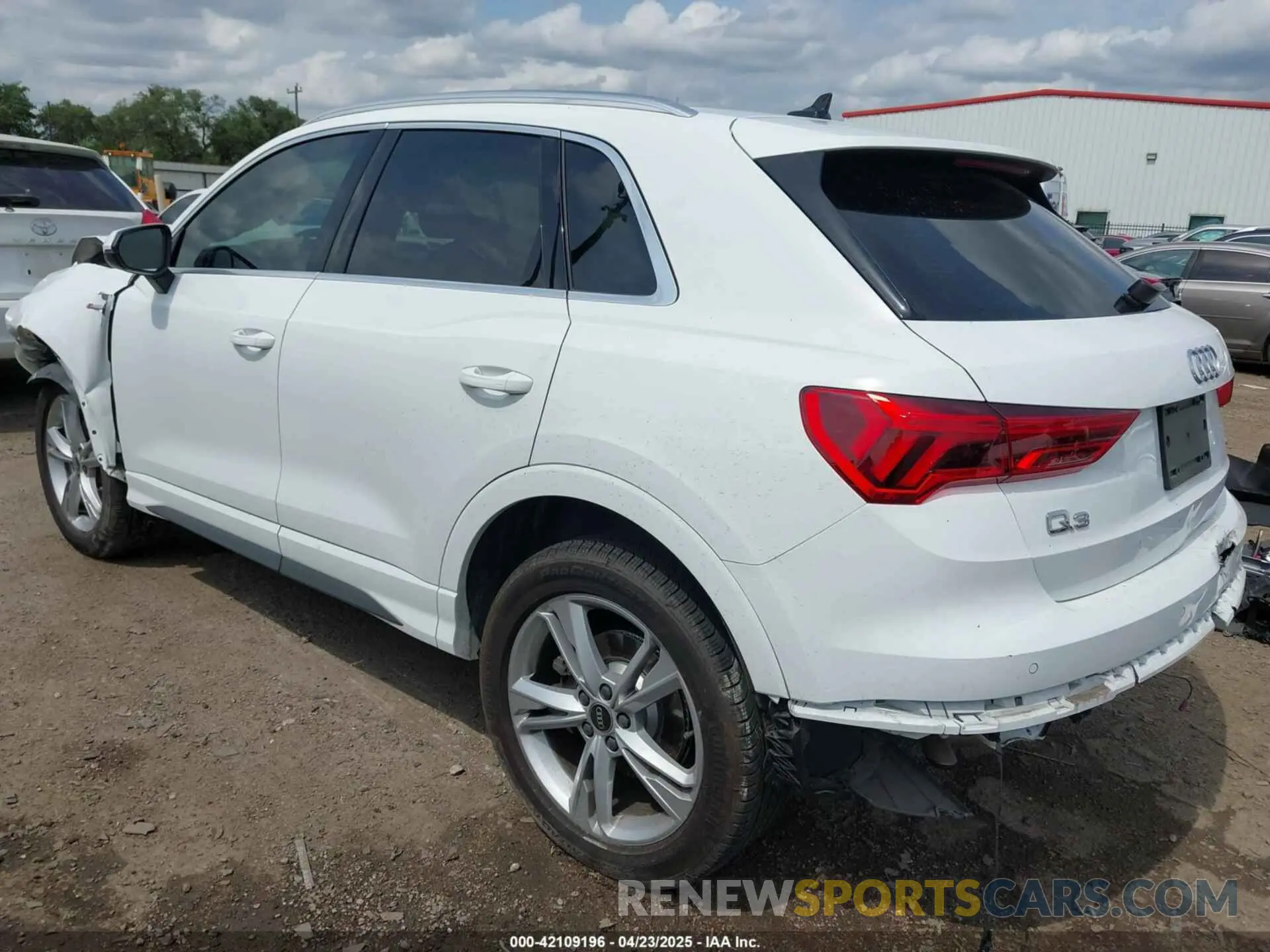 3 Фотография поврежденного автомобиля WA1EECF31N1033739 AUDI Q3 2022