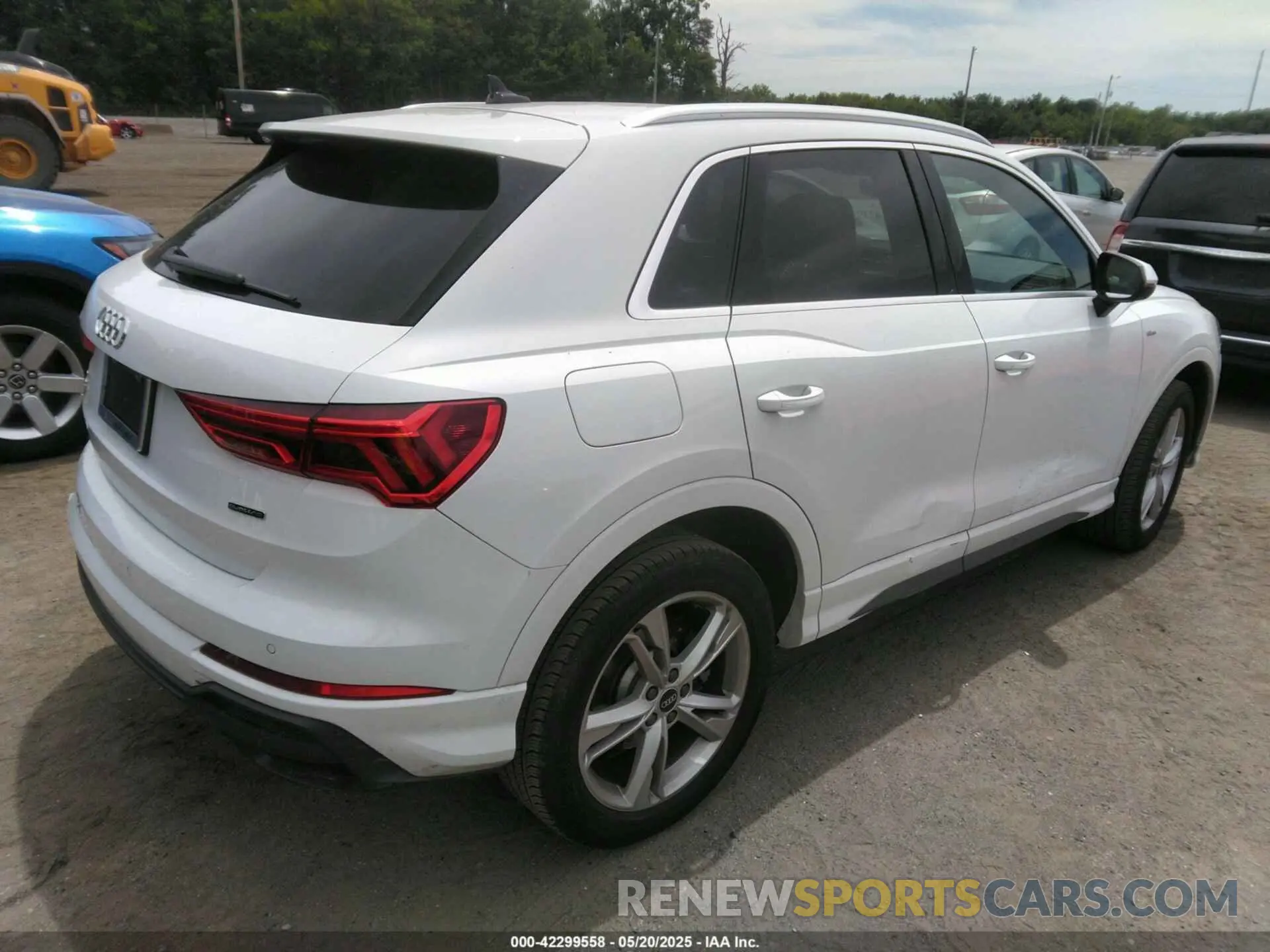 4 Фотография поврежденного автомобиля WA1EECF31N1045258 AUDI Q3 2022