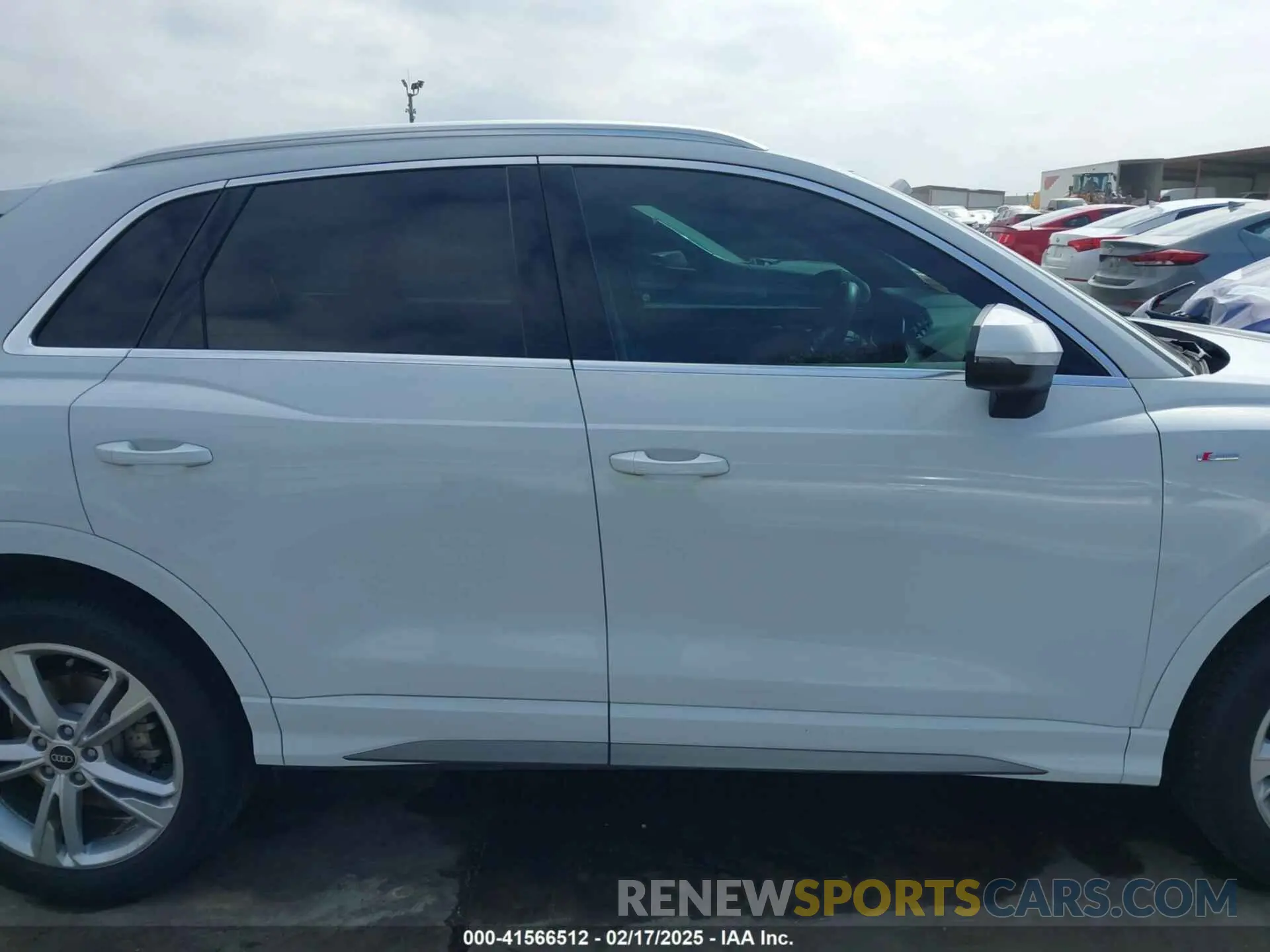 14 Фотография поврежденного автомобиля WA1EECF31N1071519 AUDI Q3 2022