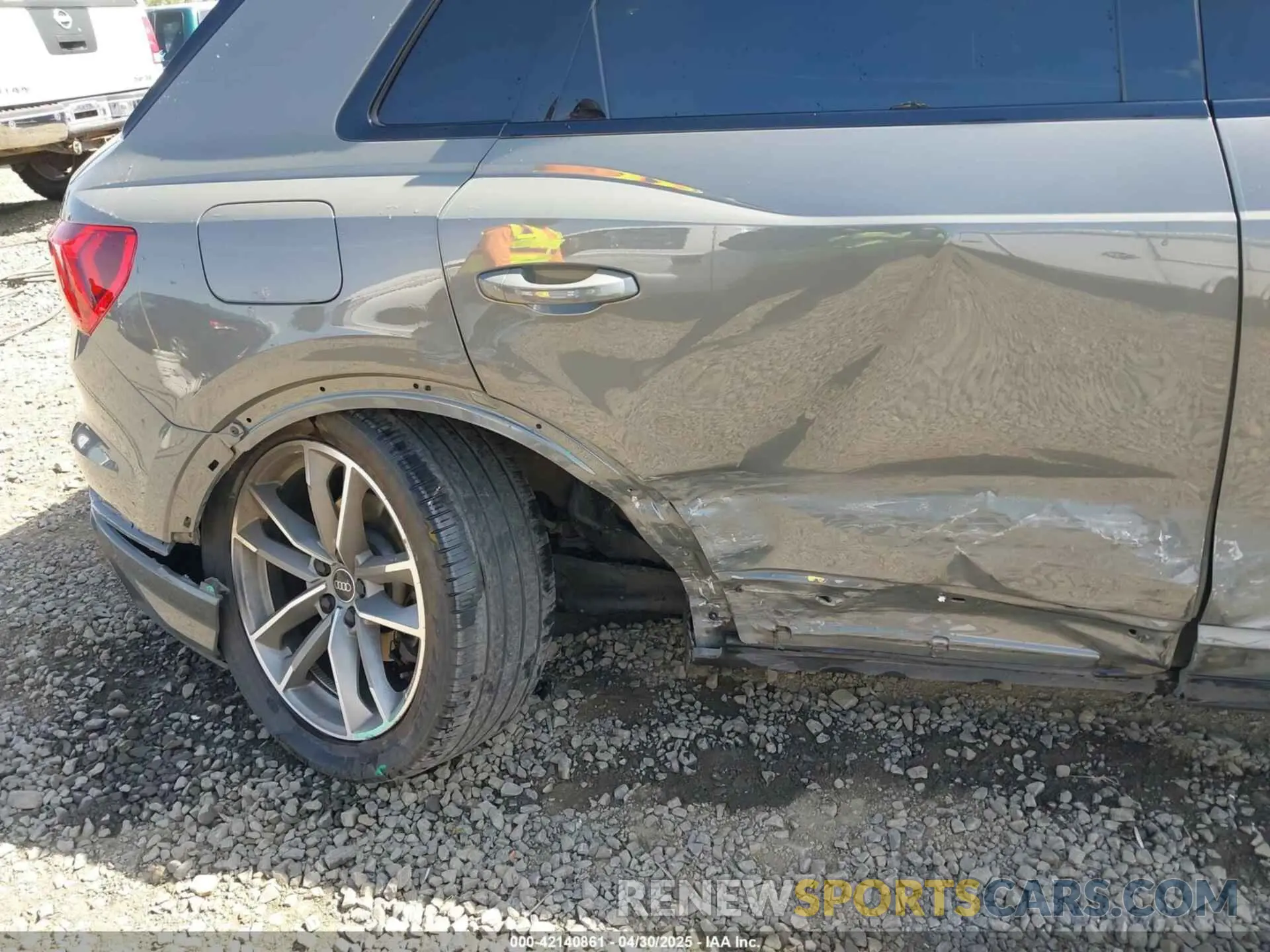 6 Фотография поврежденного автомобиля WA1EECF32N1040652 AUDI Q3 2022